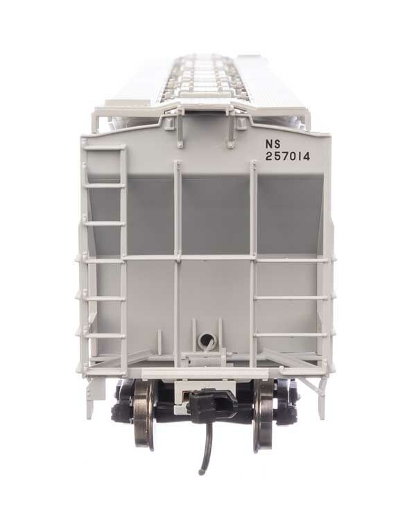 Norfolk Southern Trinity 4750 3-bay covered hopper #257014