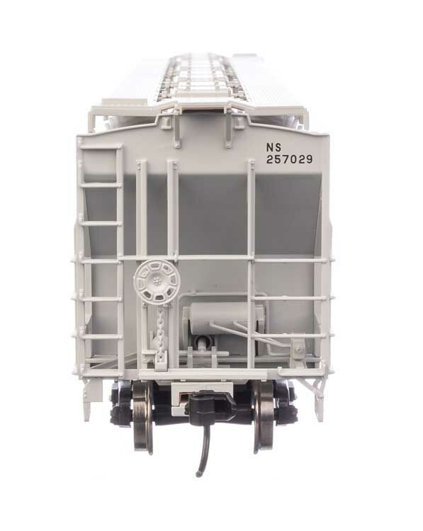 Norfolk Southern Trinity 4750 3-bay covered hopper #257029