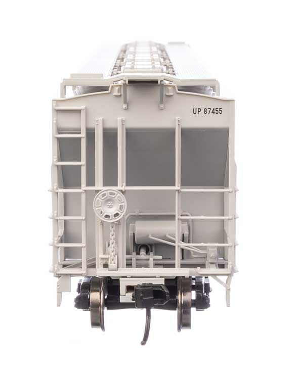 Union Pacific Trinity 4750 3-bay covered hopper #87455