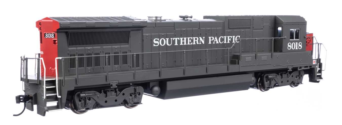 Southern Pacific GE Dash 8-40B #8018 with DCC & sound