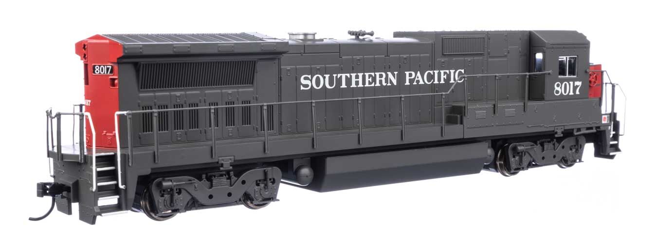 Southern Pacific GE Dash 8-40B #8017