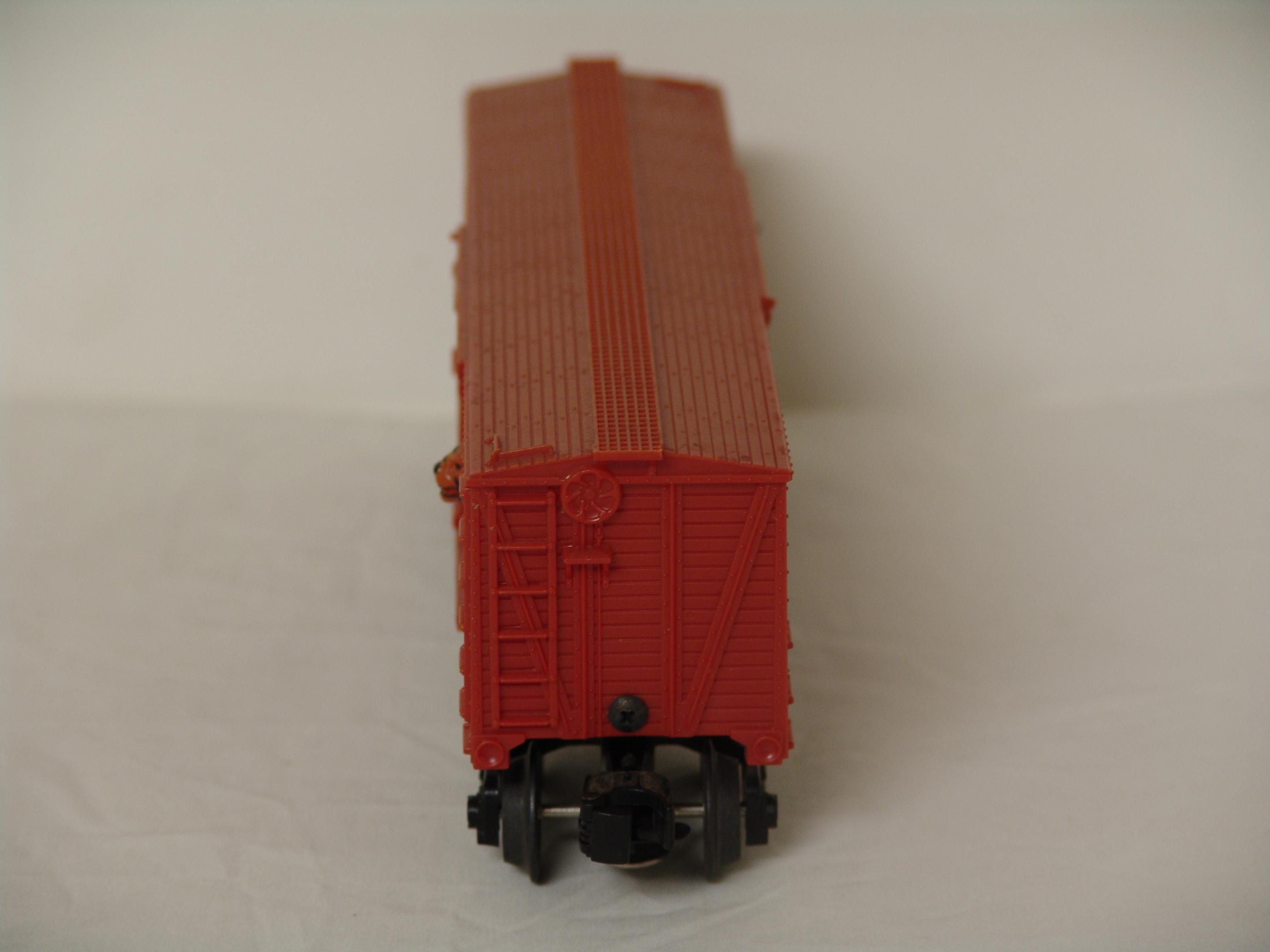 Lionelville circus animal car #16638 (used)