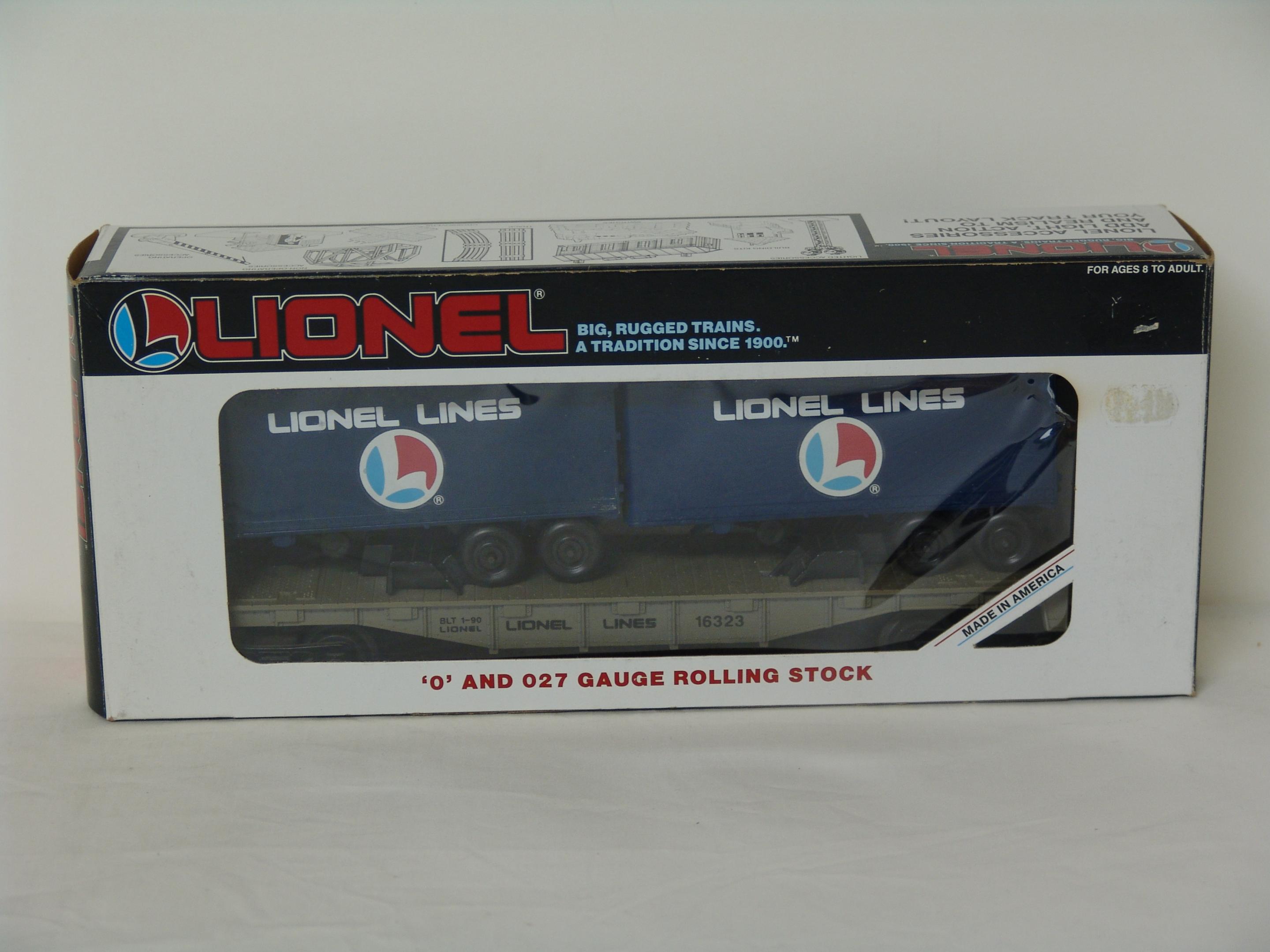 Lionel Lines flatcar #16323 with trailers (used)