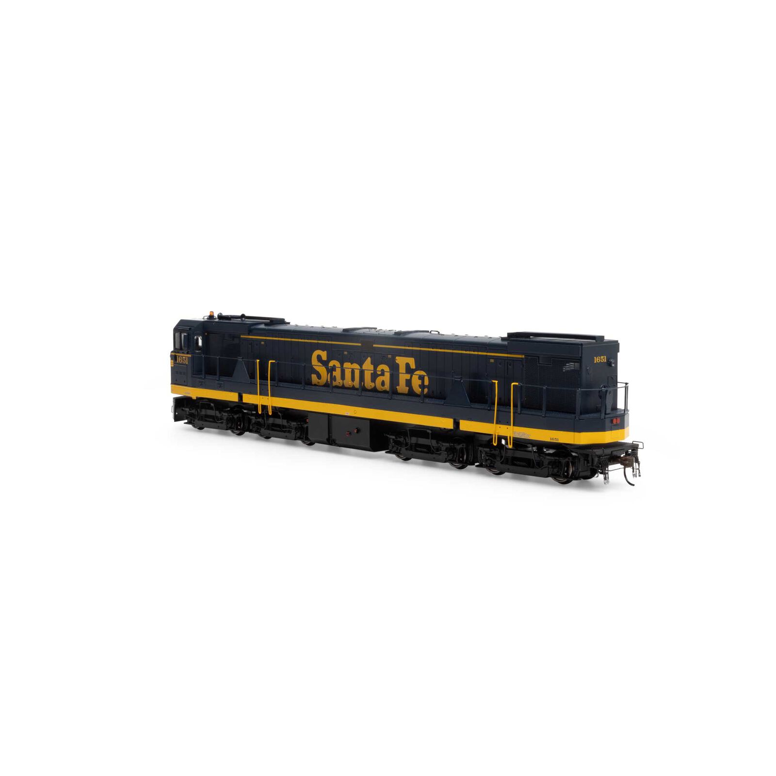 Santa Fe U50 #1651 with Tsunami2