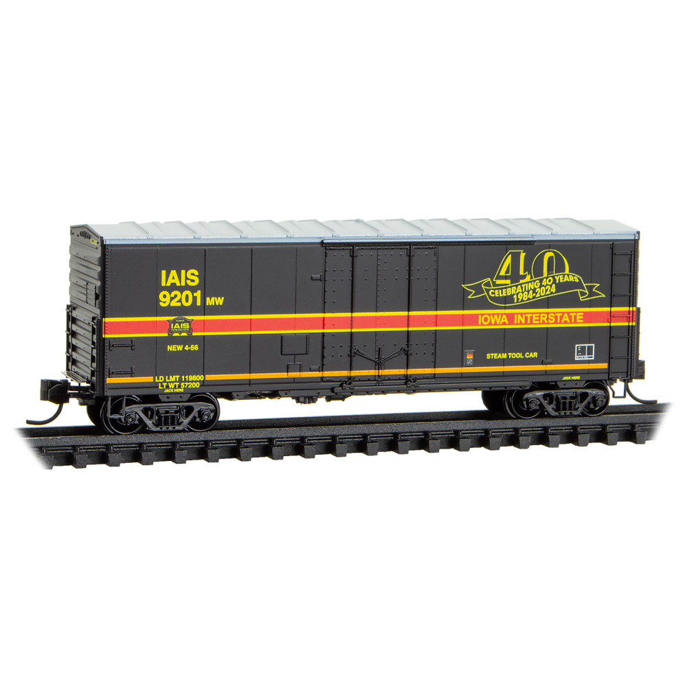 Iowa Interstate (40 years) 40' standard plug door boxcar #9201