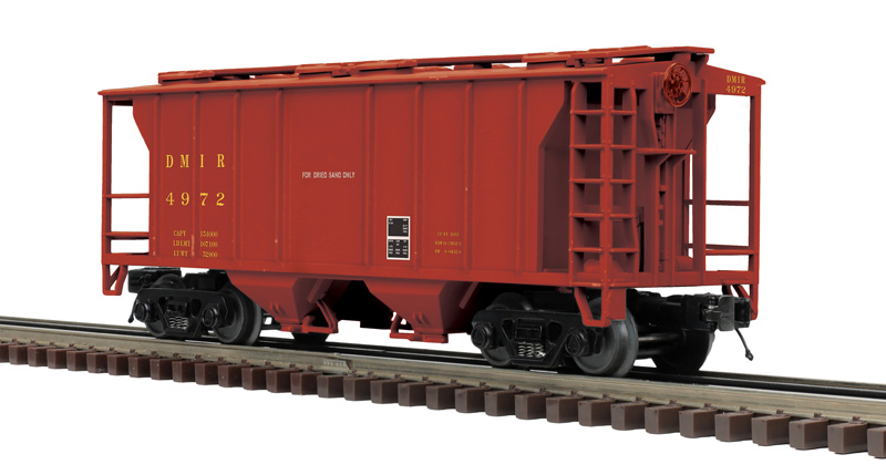 Duluth Missabe & Iron Range PS-2 2-bay covered hopper #4972