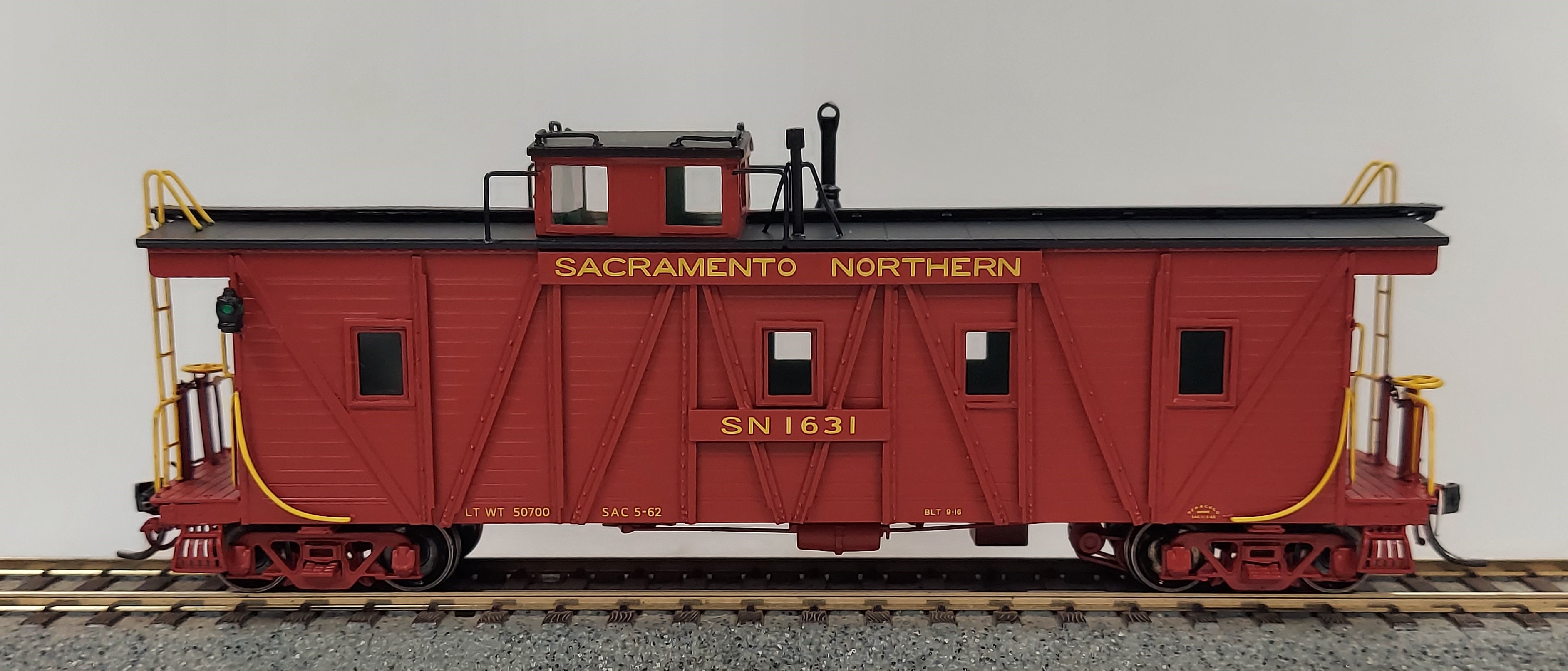 Sacramento Northern Caboose #1631 Square End (Brown)