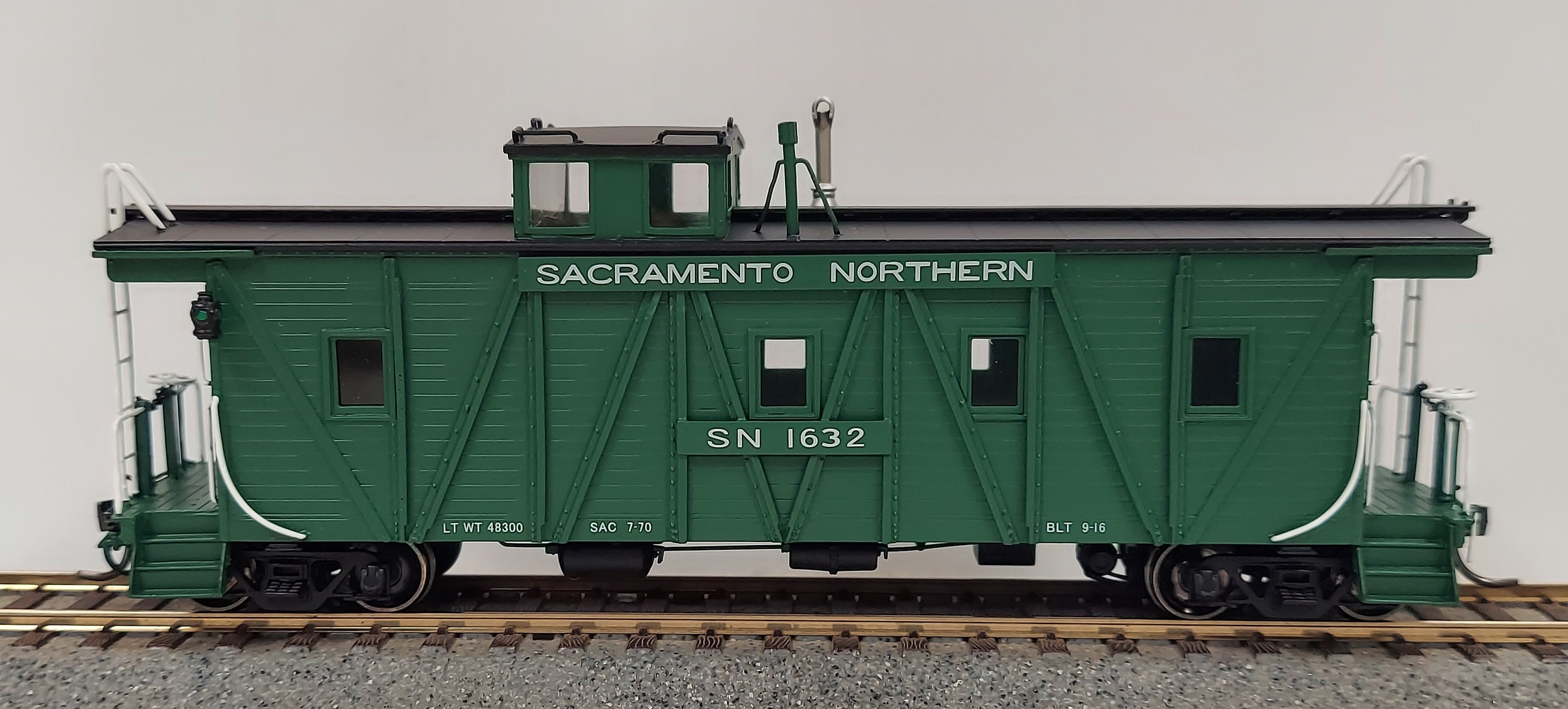 Sacramento Northern Caboose #1632 Square End (Green)
