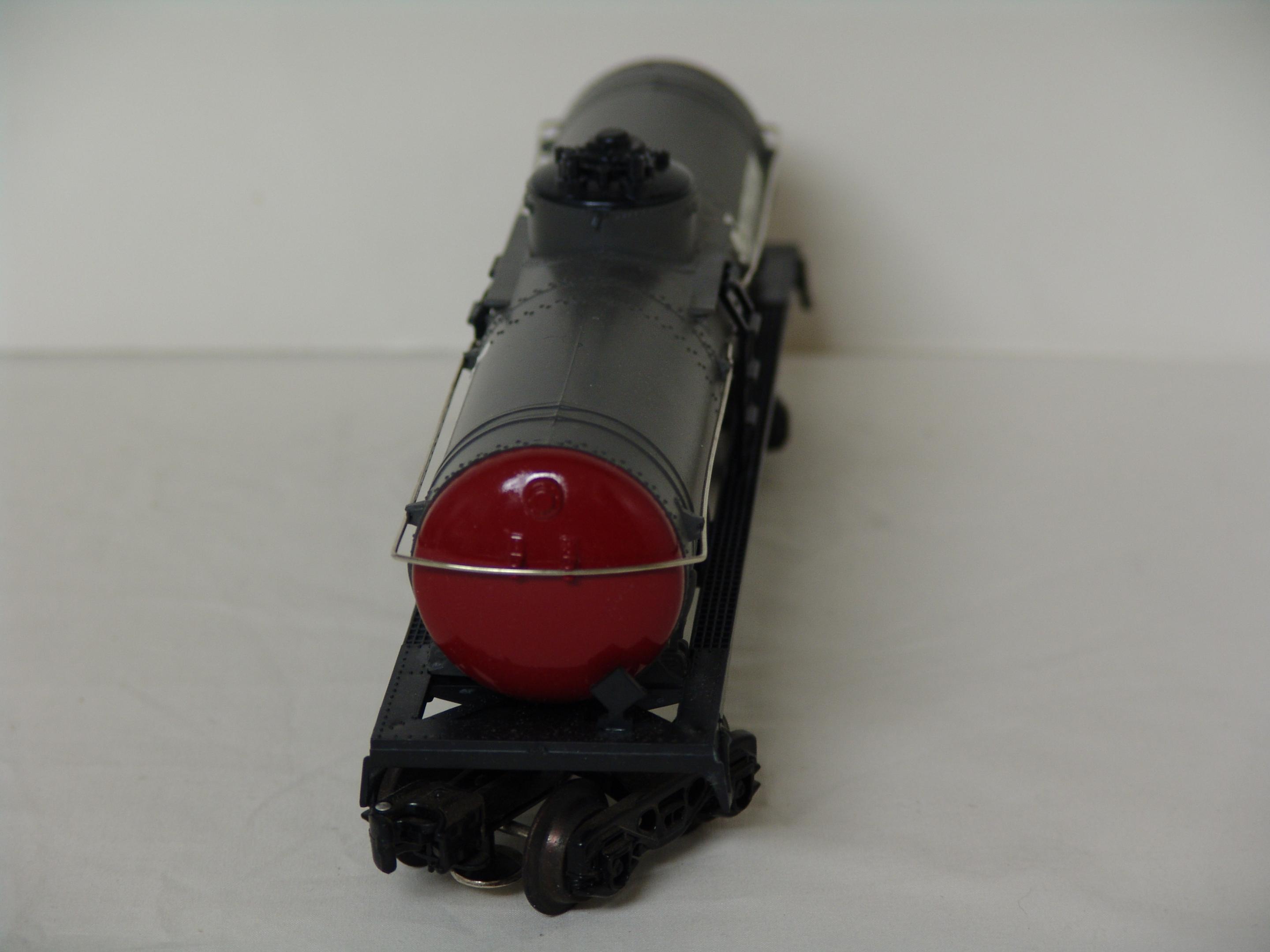 Southern Pacific single dome tank car (used)
