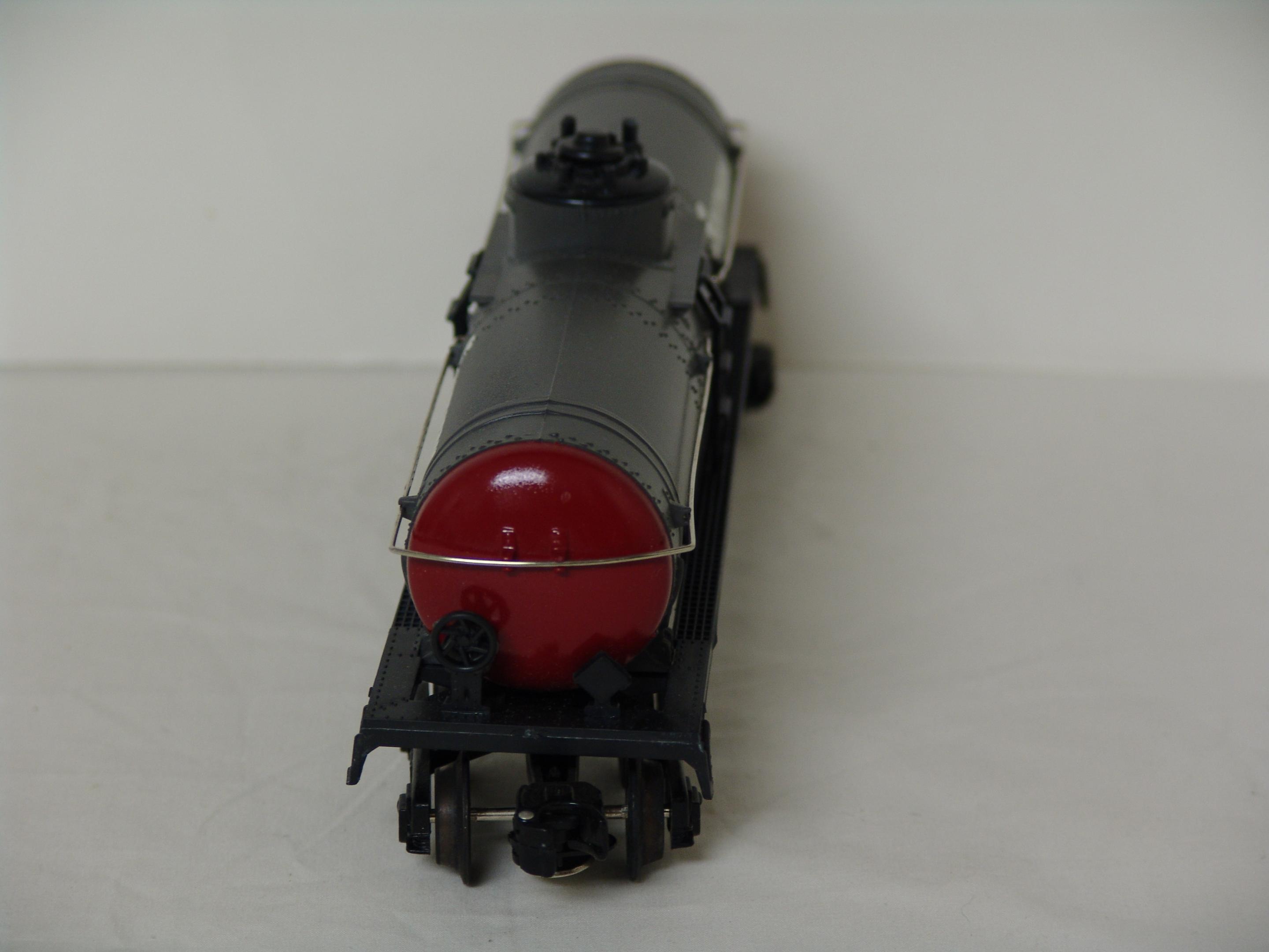 Southern Pacific single dome tank car (used)
