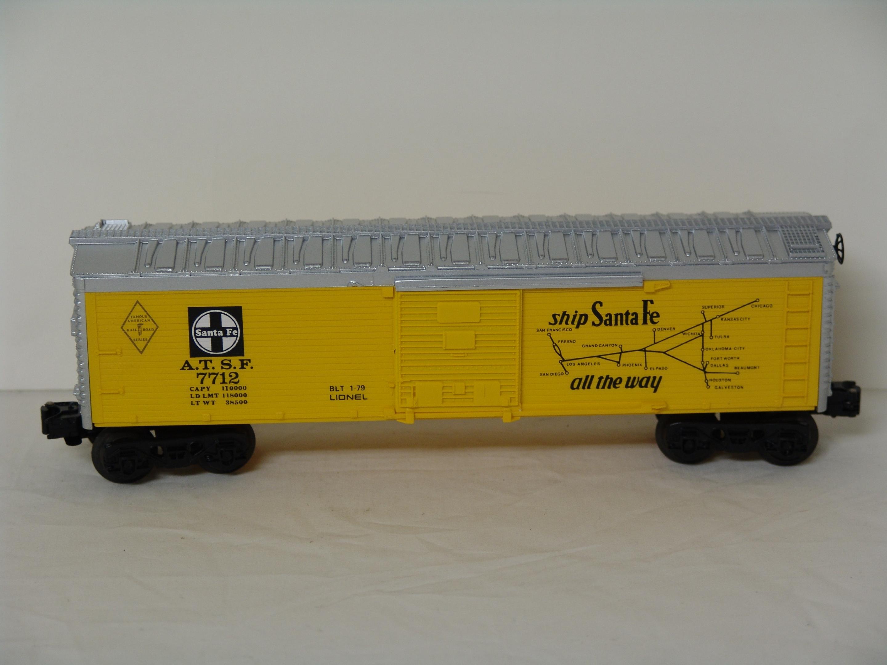 Famous American Railroad Series Santa Fe Boxcar (used)