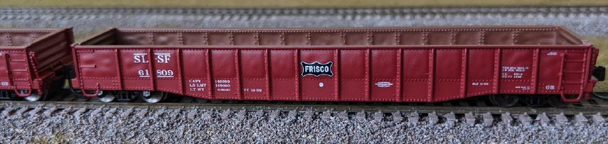 Frisco boxcar red heavily dented 52'6" 15-panel mill gondola #61809