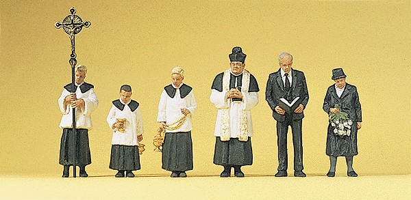 Catholic Funeral Figures (6 + wreathes & coffin in grave)