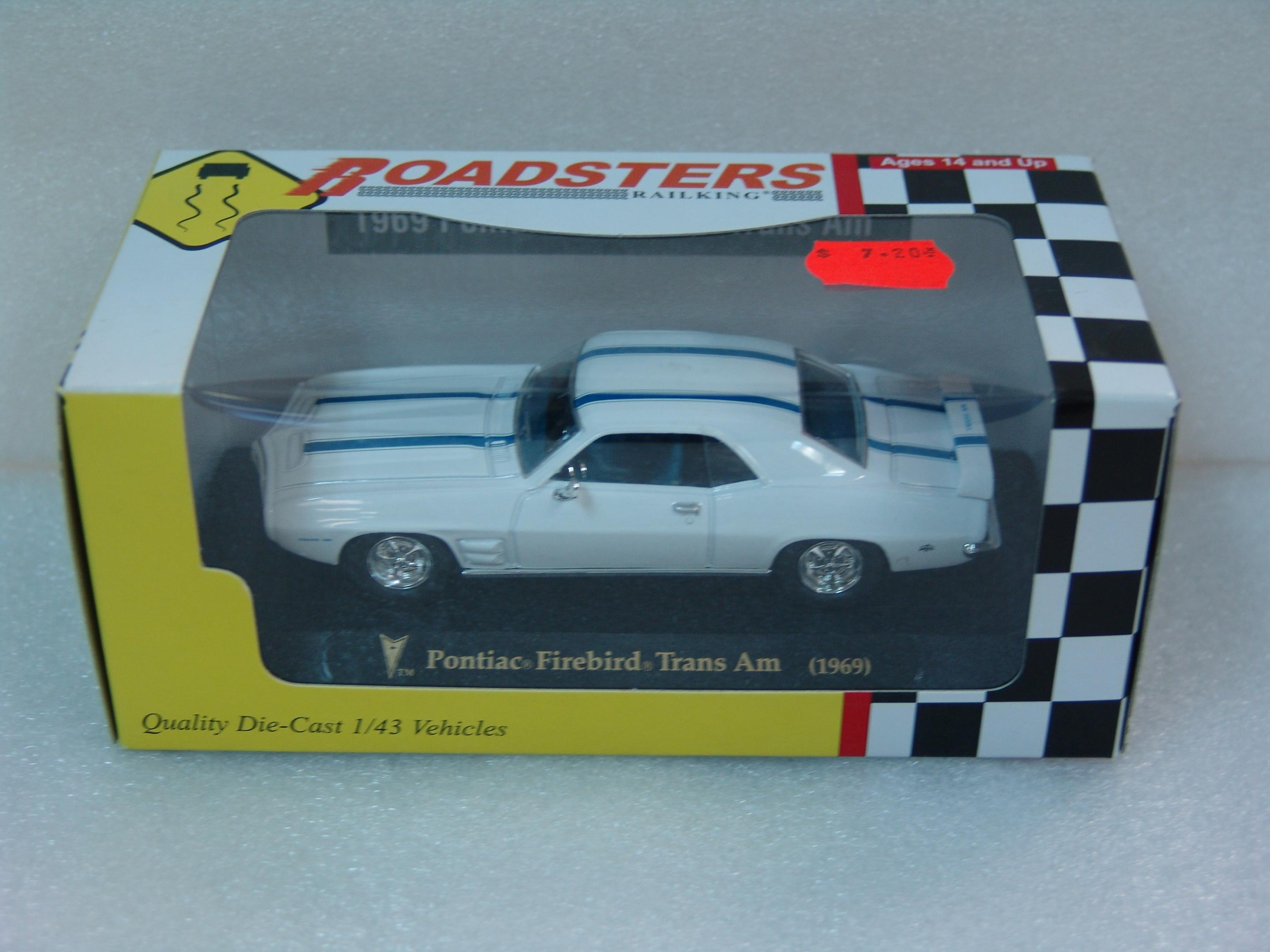 1969 Pontiac Firebird Trans Am (white with blue stripes) from 30-50066