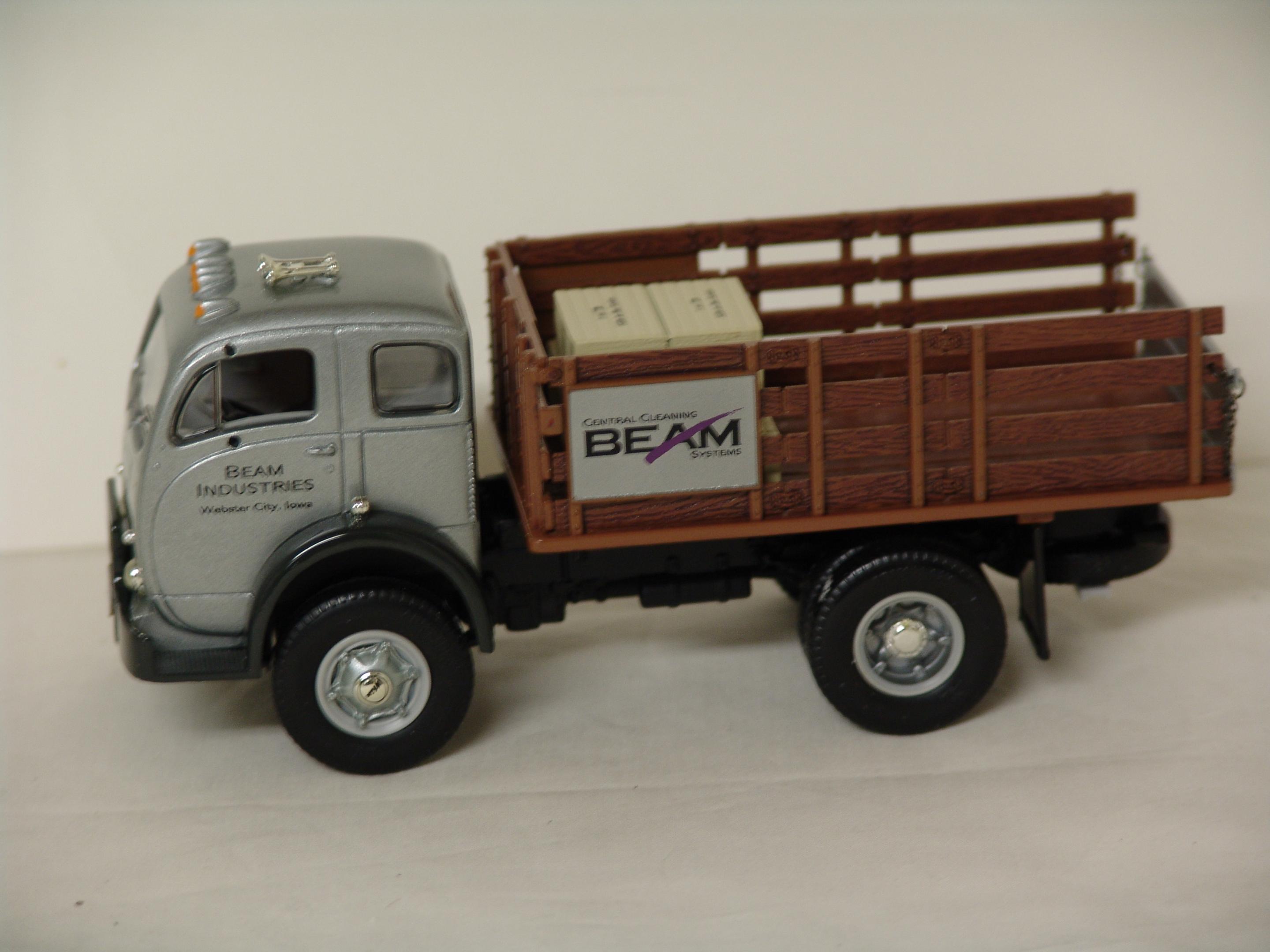 Beam Industries 1953 White 3000 Full Rack Stake Truck (used)