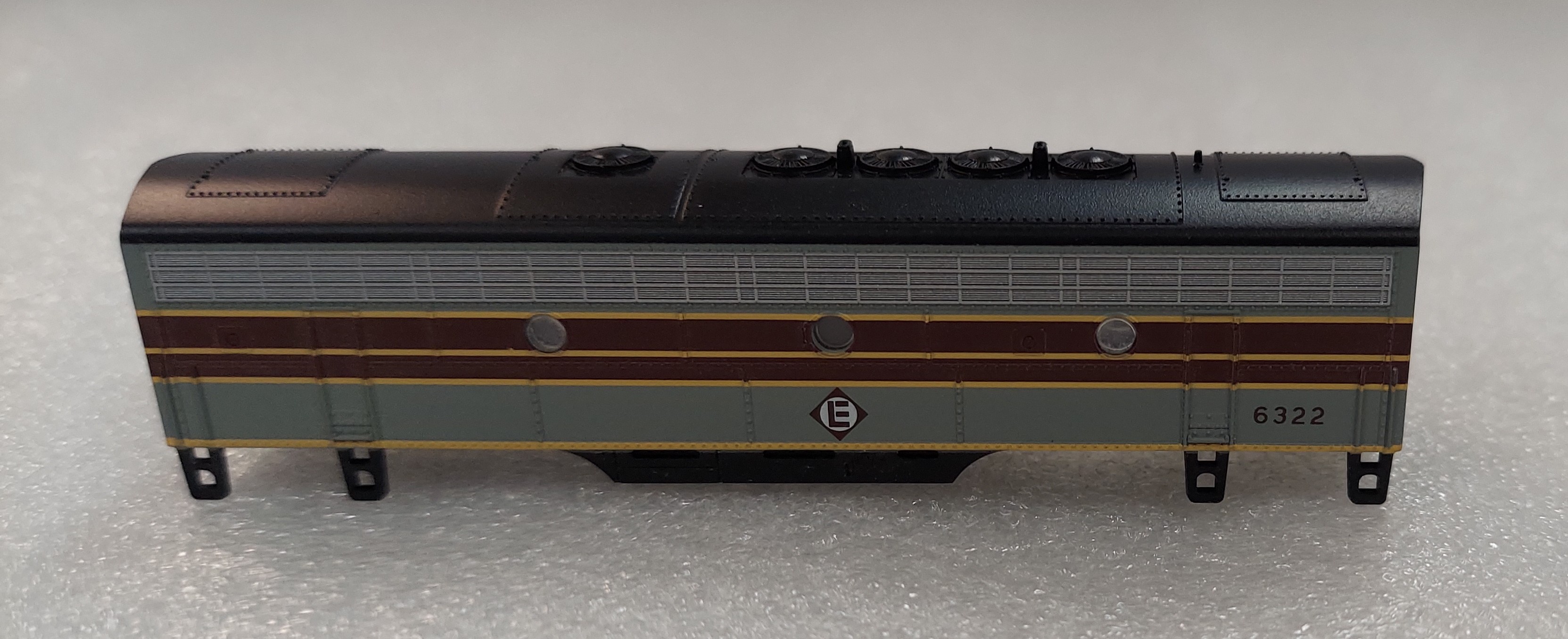Erie Lackawanna F-7A #6351 & F-7B #6322 (Shells Only)