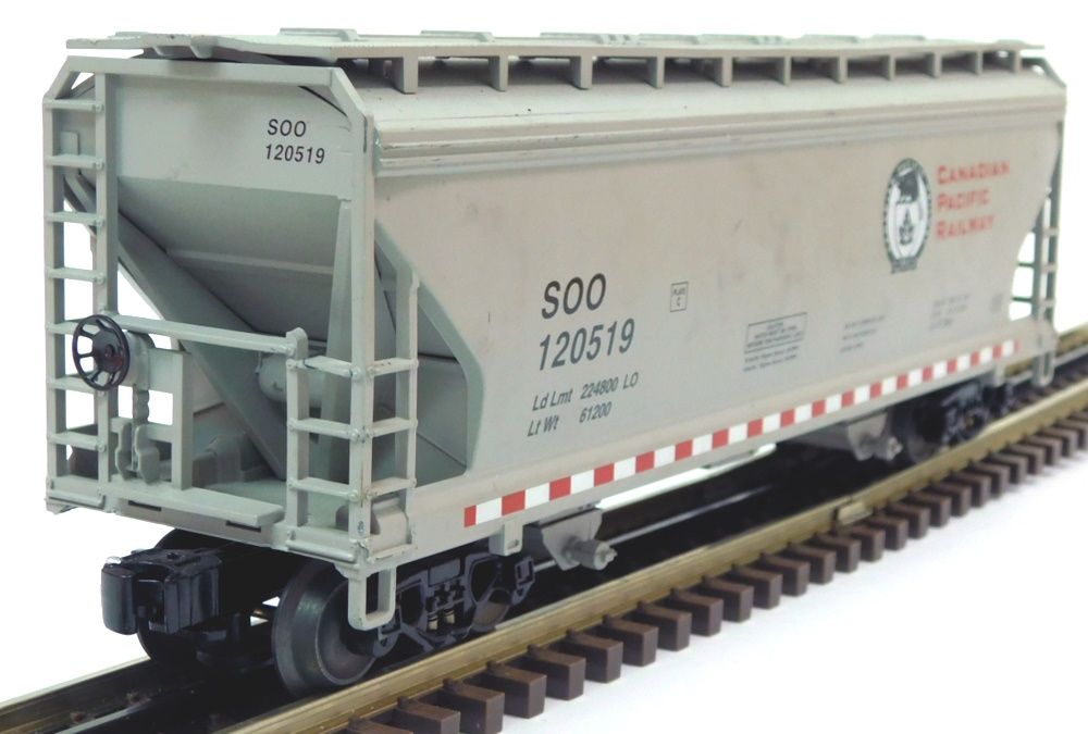 Canadian Pacific 3-bay ACF covered hopper #120519