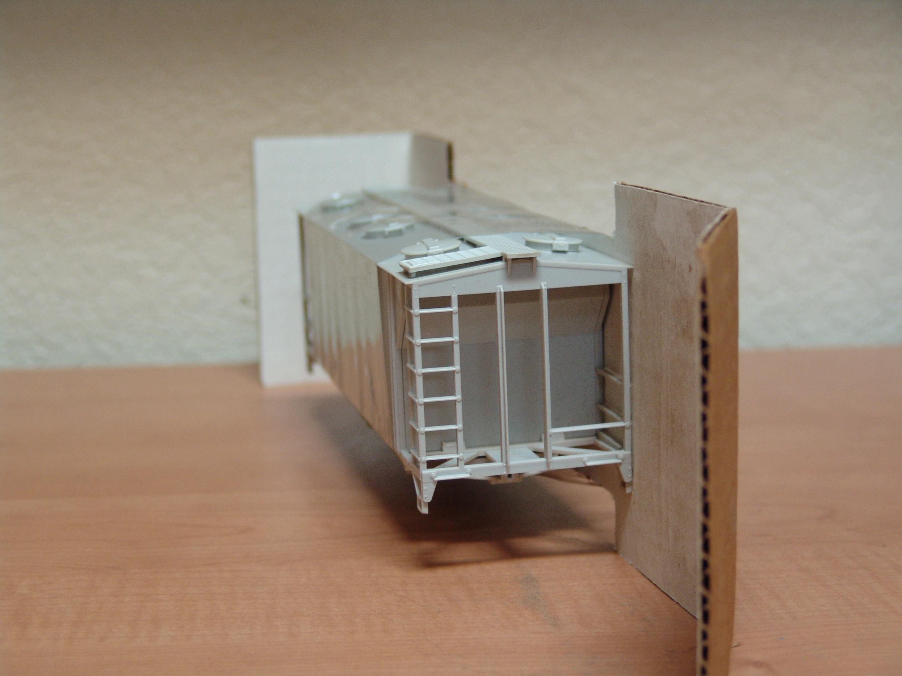 undecorated PS-2 34' covered hopper body (used)