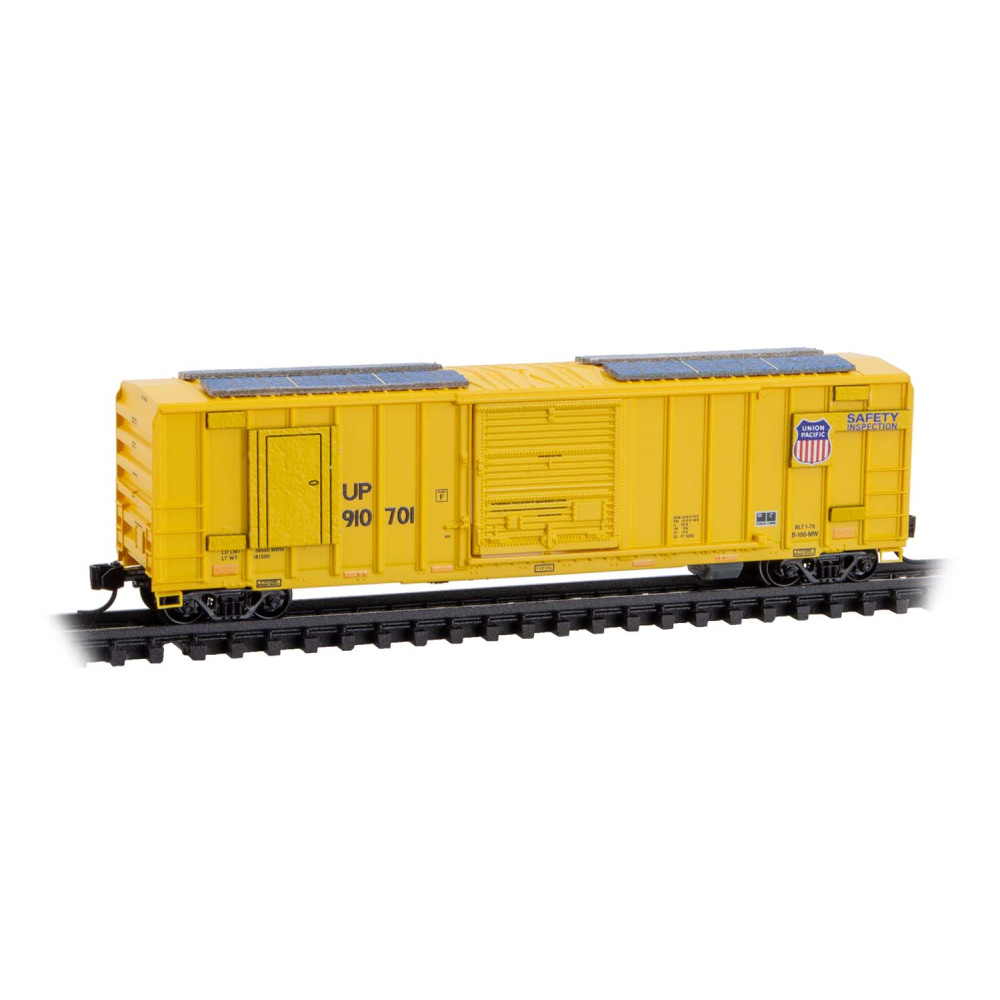 Union Pacific 50' rib side single door boxcar #910701 with roofwalk