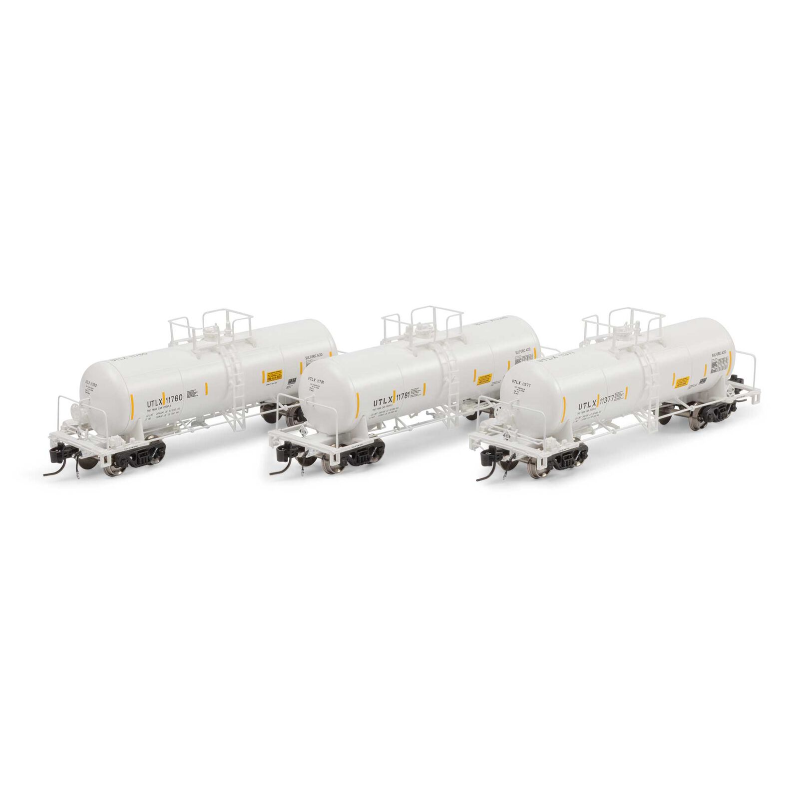 Union Tank Car Co. white UTC 13,600 gallon acid tank car 3-pack