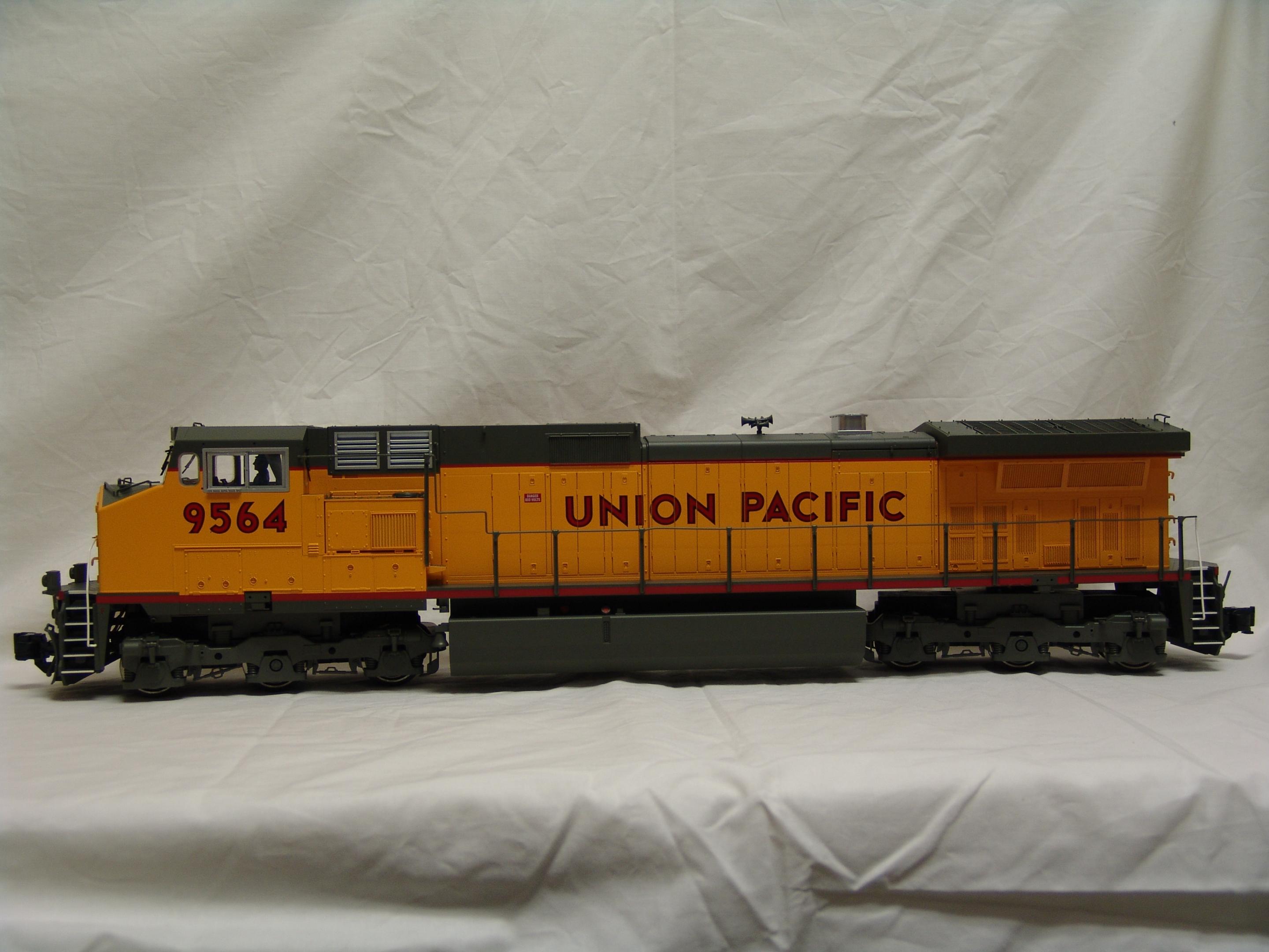 Union Pacific Dash-9 Diesel (used)