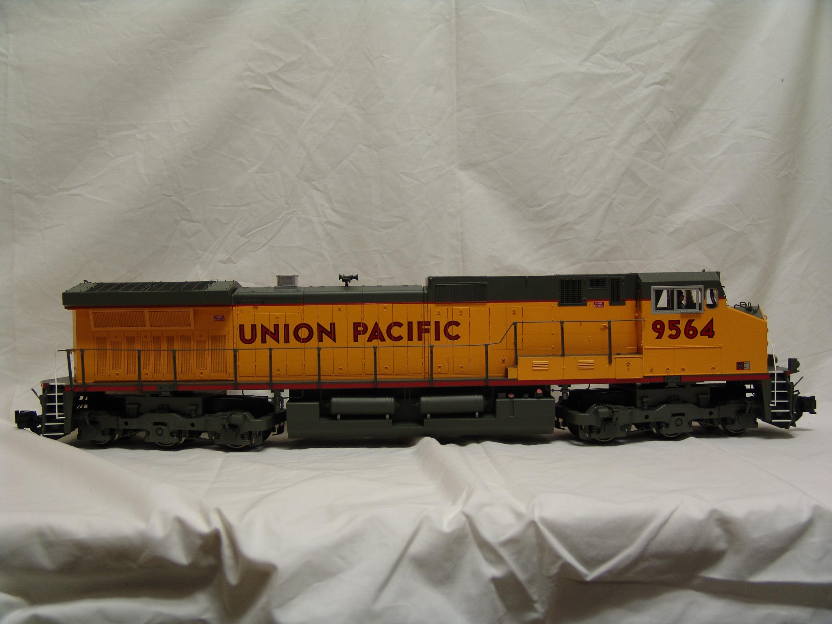 Union Pacific Dash-9 Diesel (used)