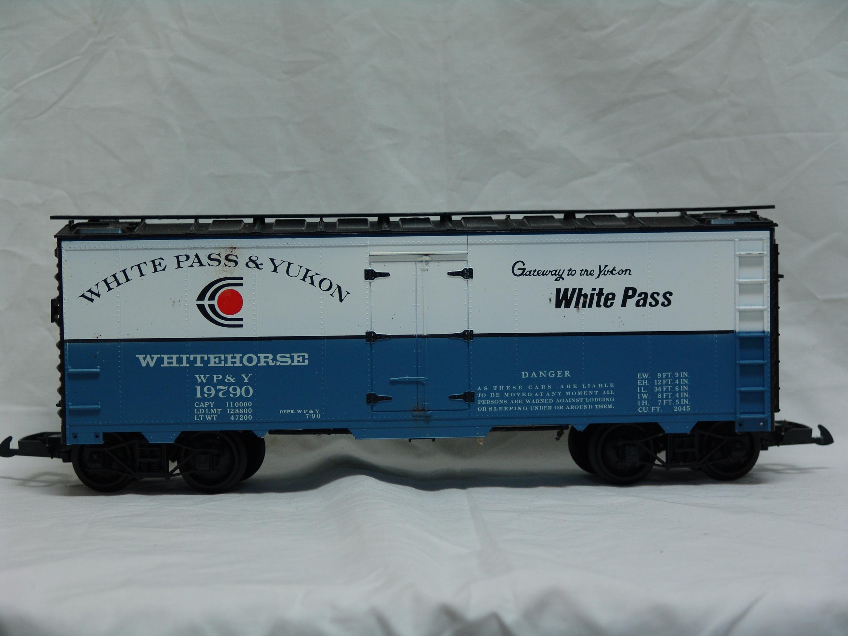 White Pass & Yukon refrigerator car #19790 (used)