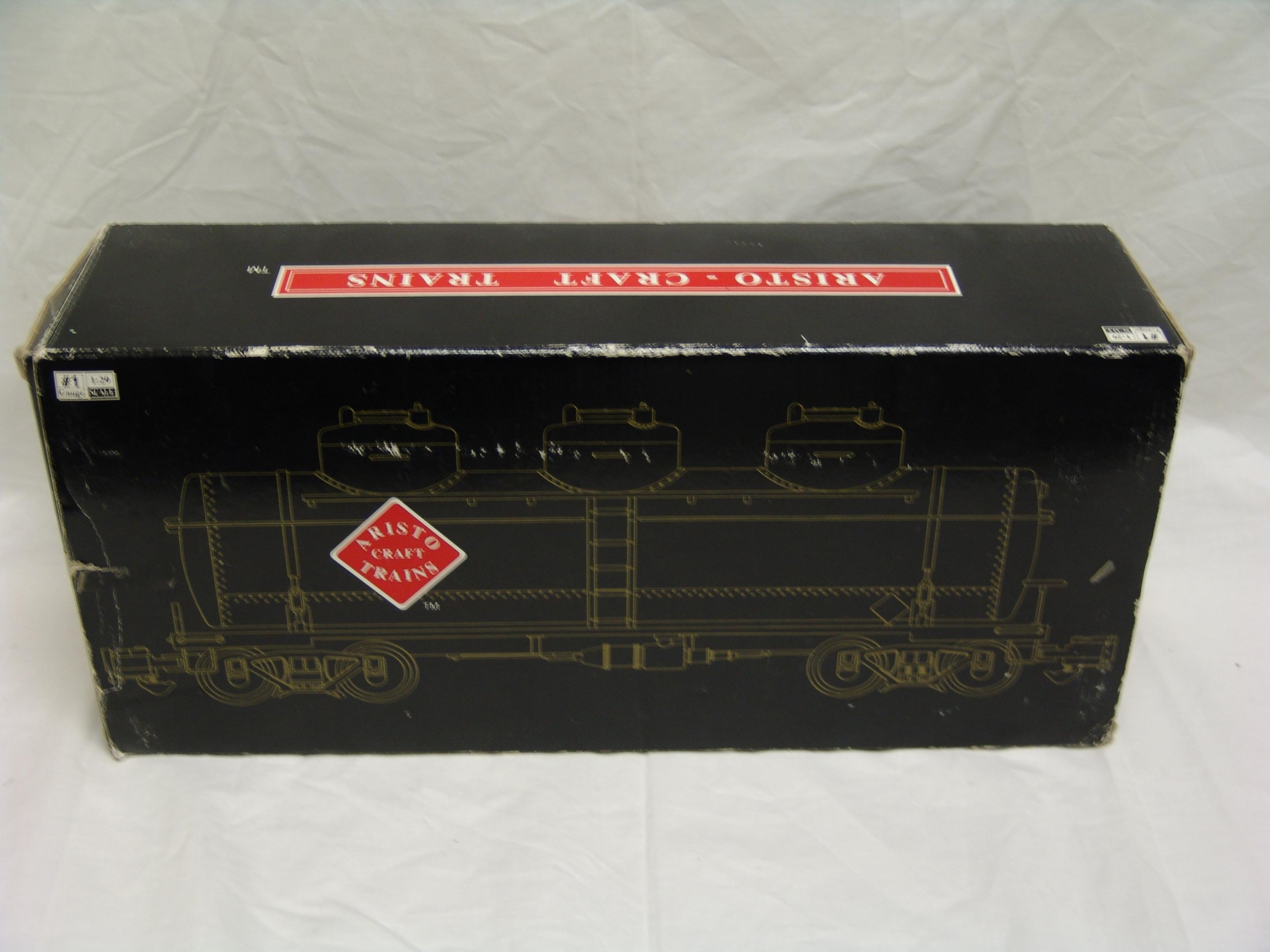 Union Pacific triple dome tank car #41604 (used)