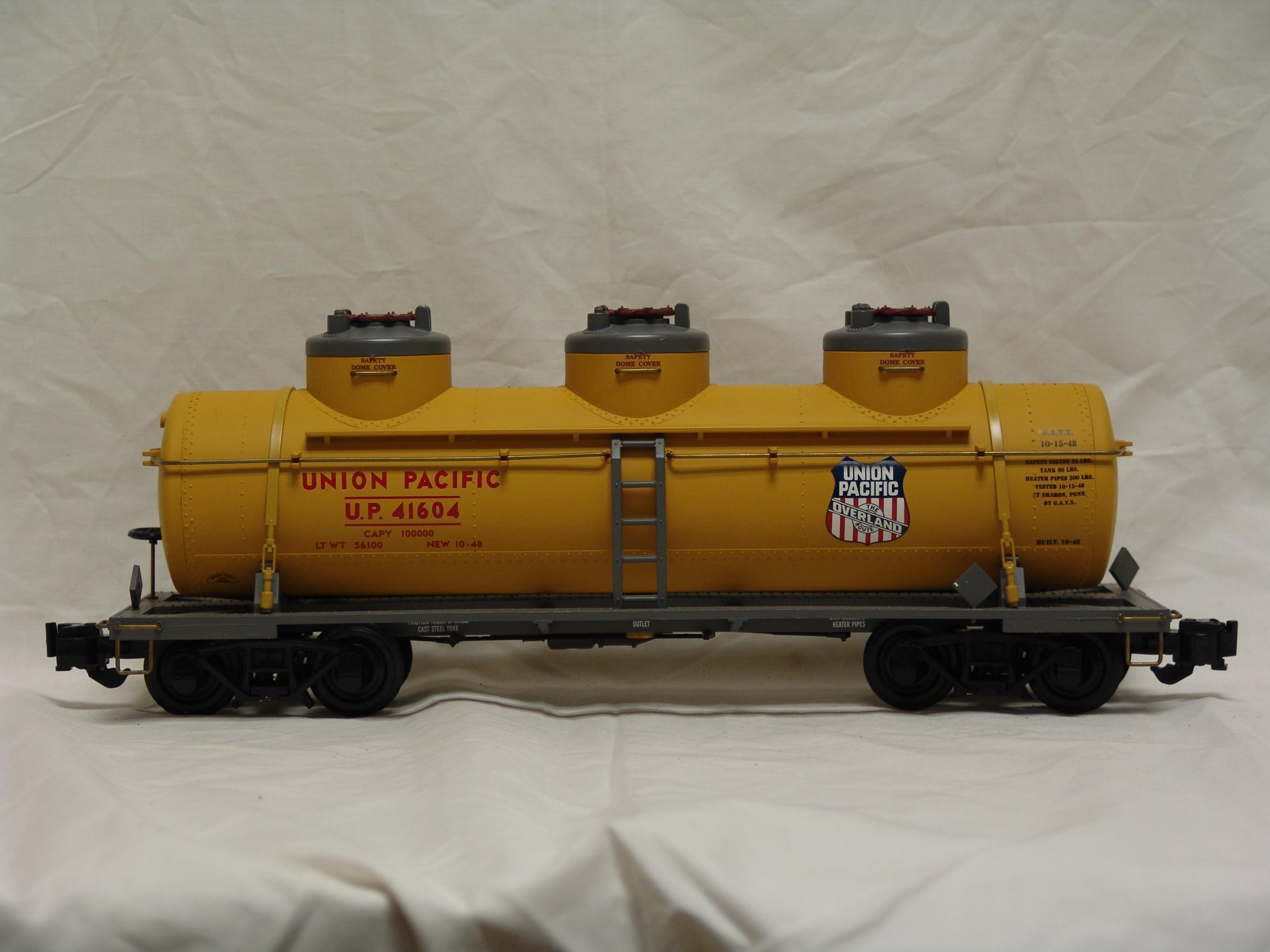 Union Pacific triple dome tank car #41604 (used)