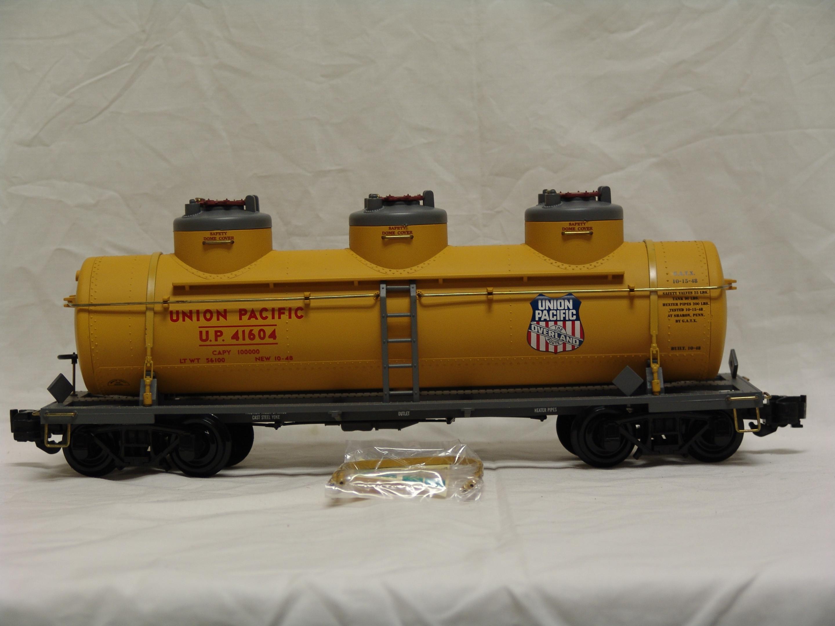 Union Pacific triple dome tank car #41604 (used)