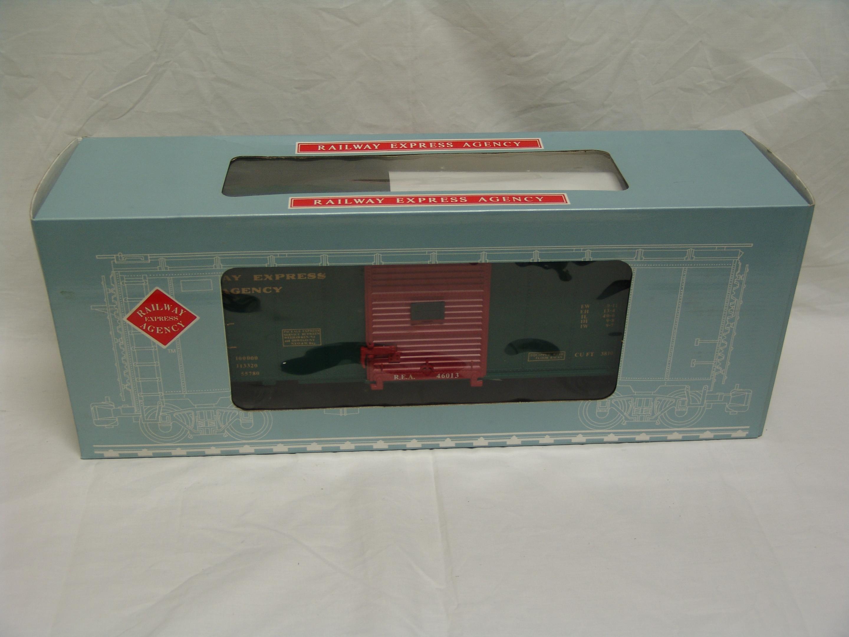 Railway Express Agency 40' steel boxcar (used)