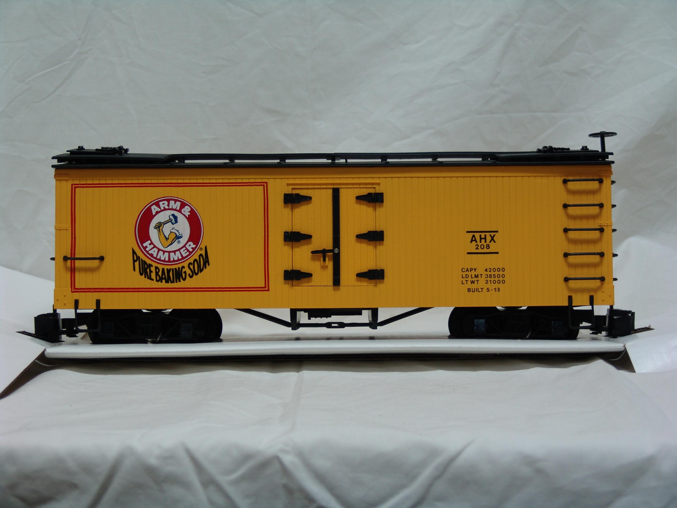 Arm & Hammer billboard reefer #208 (used)