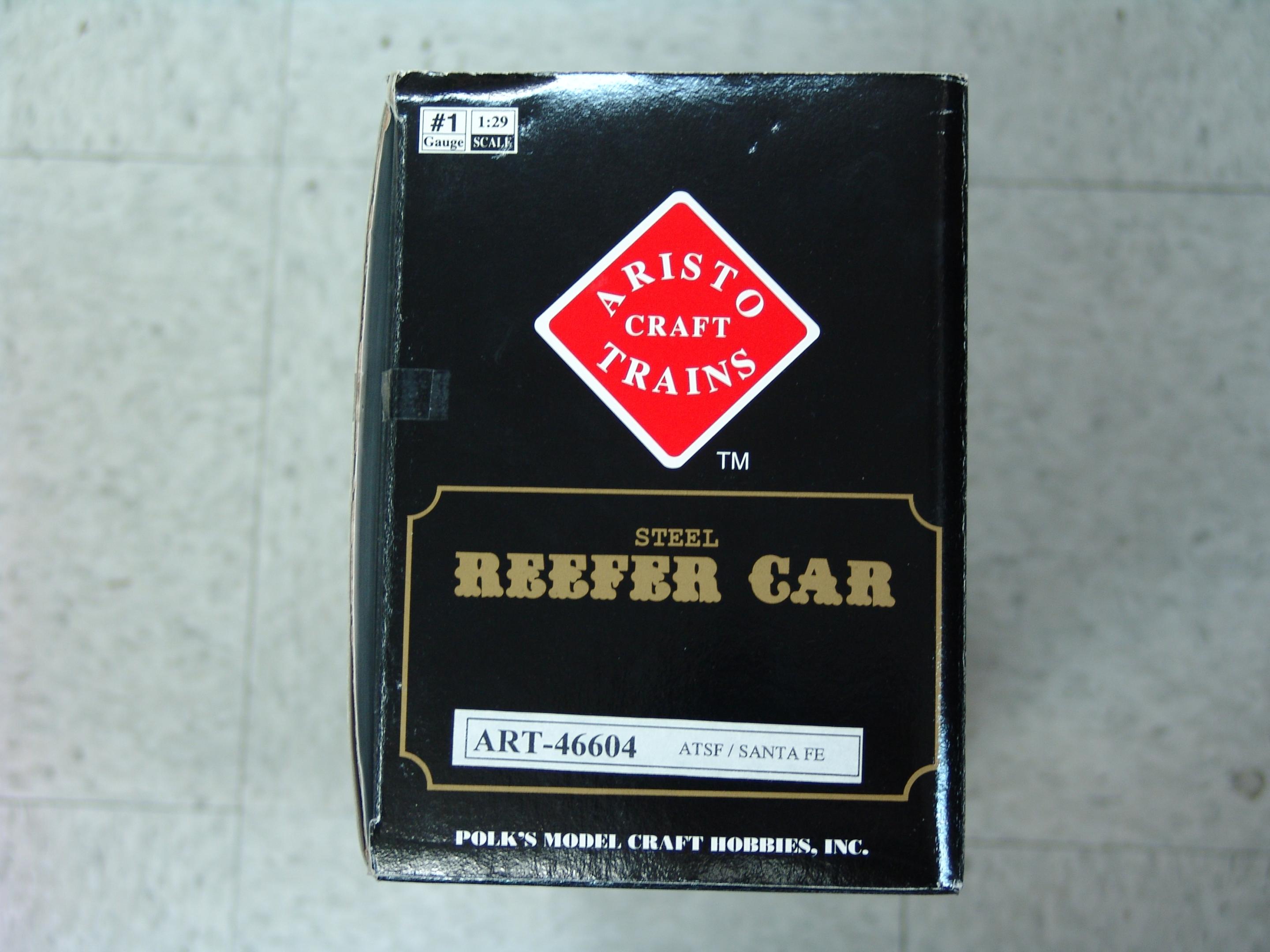Santa Fe steel reefer car #9219 (used)