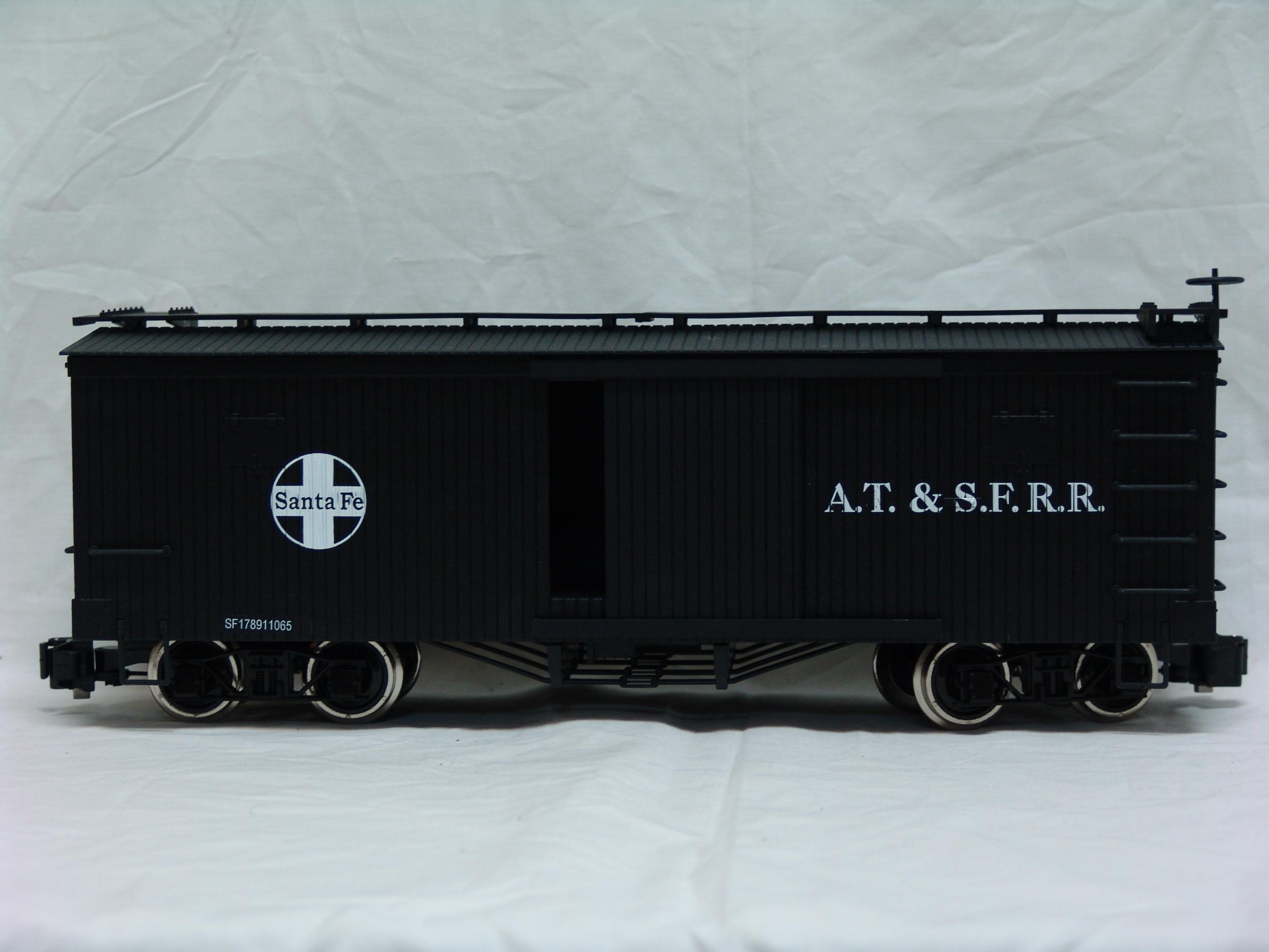 Buddy L 52002 Santa Fe boxcar (used)