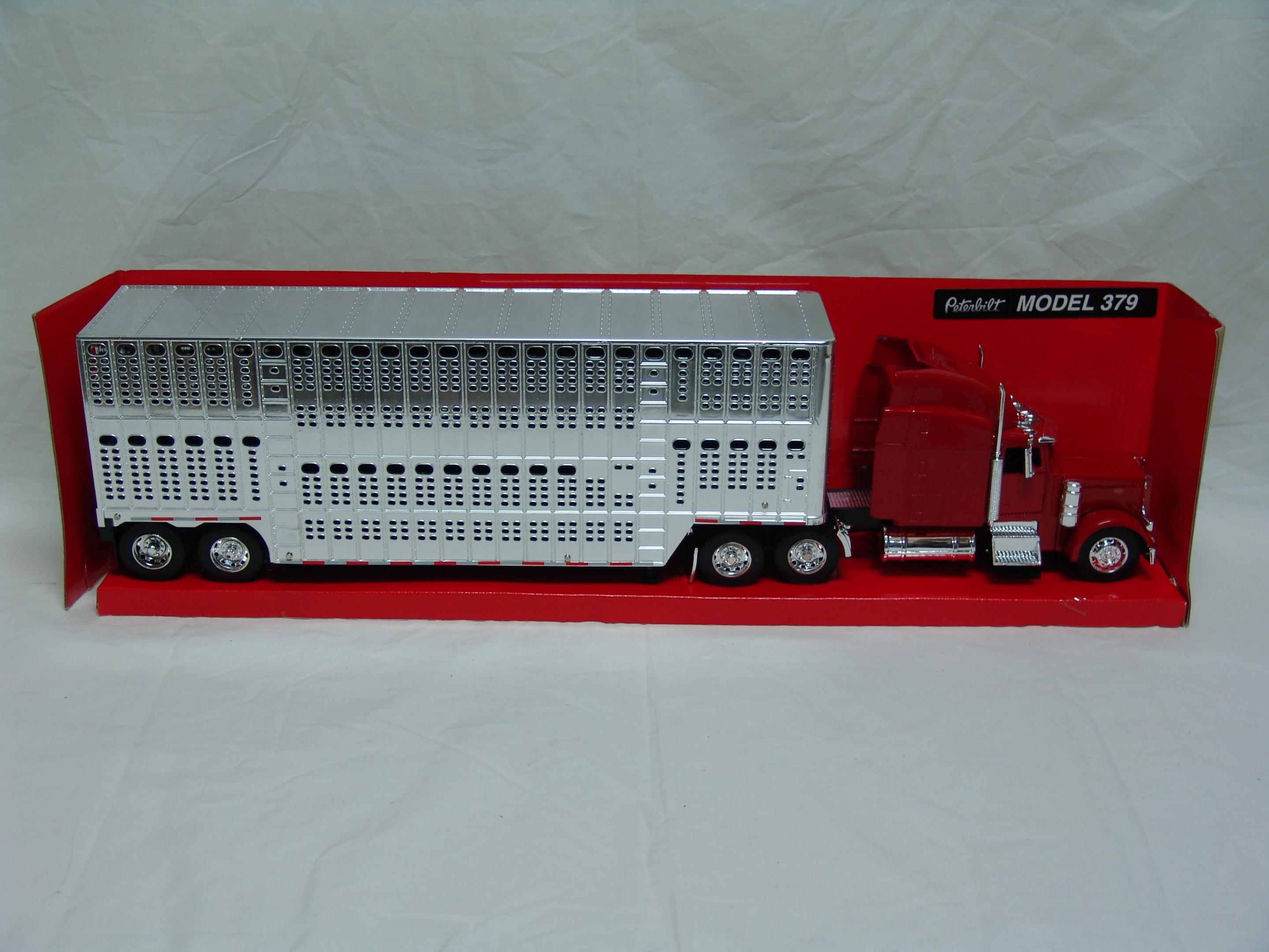 Peterbilt Model 379 with pot belly livestock trailer (used)