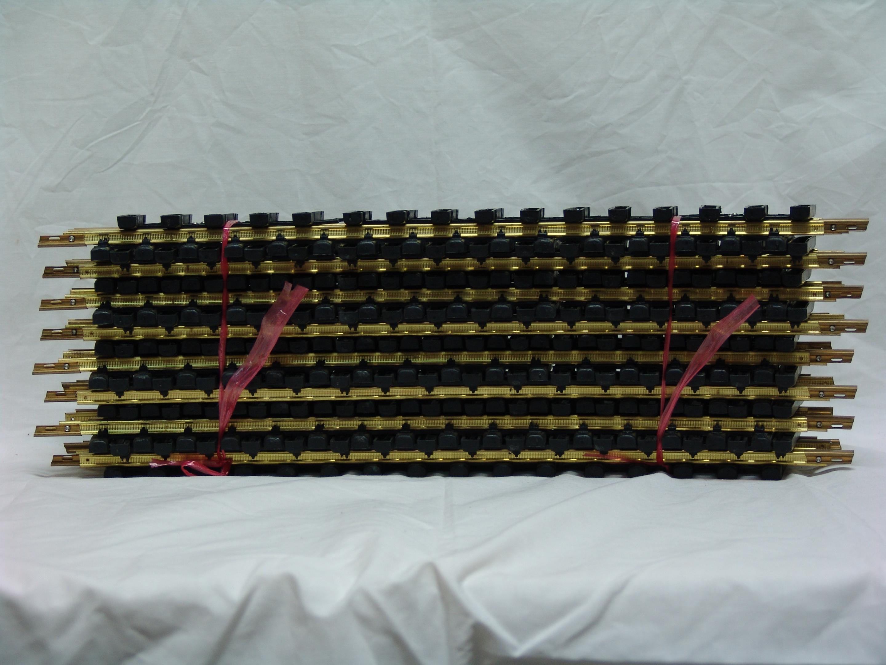 large diameter curved track (complete box of 16 pieces) used