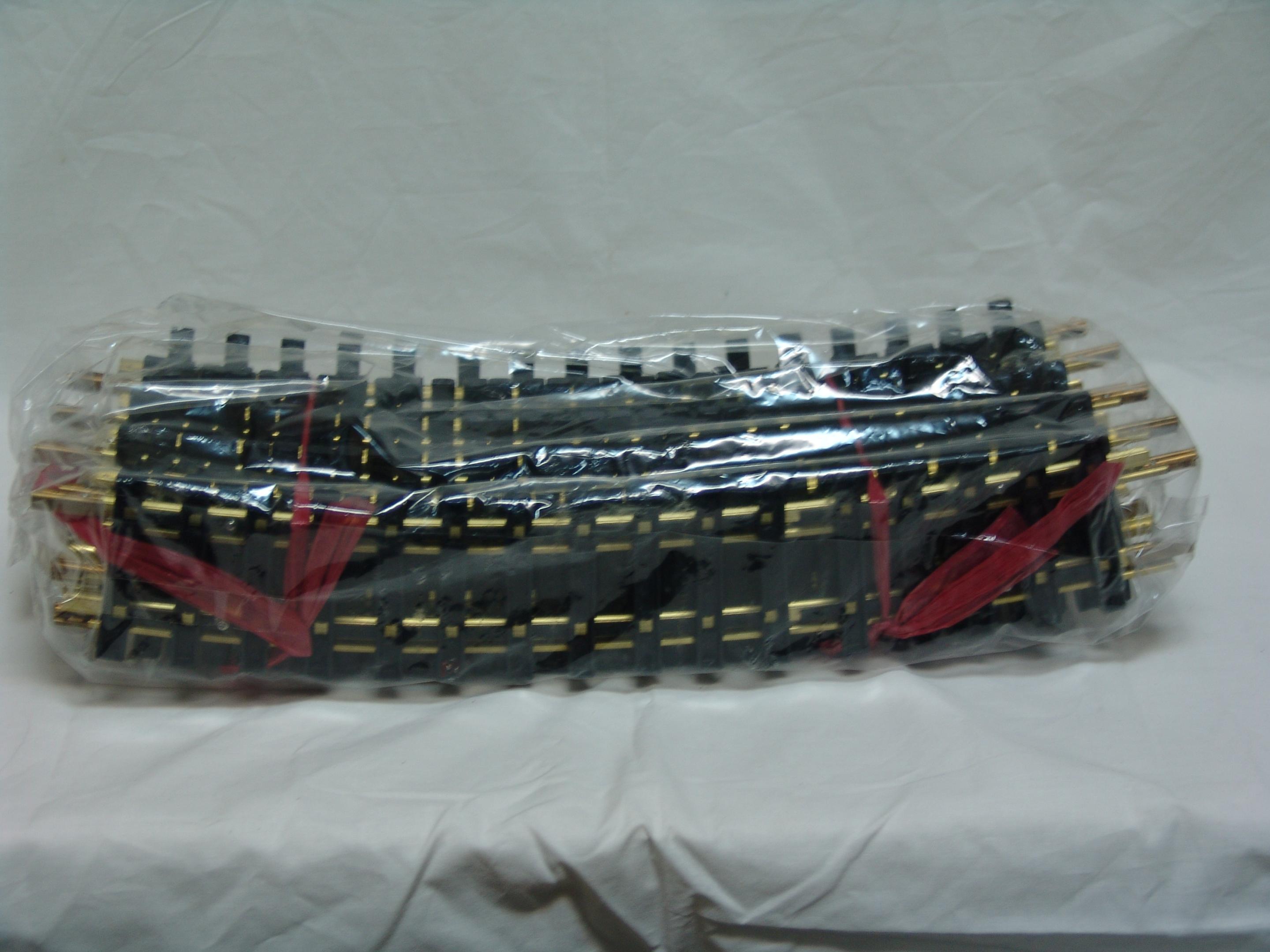 large diameter curve track (box of 16) previously owned, never used