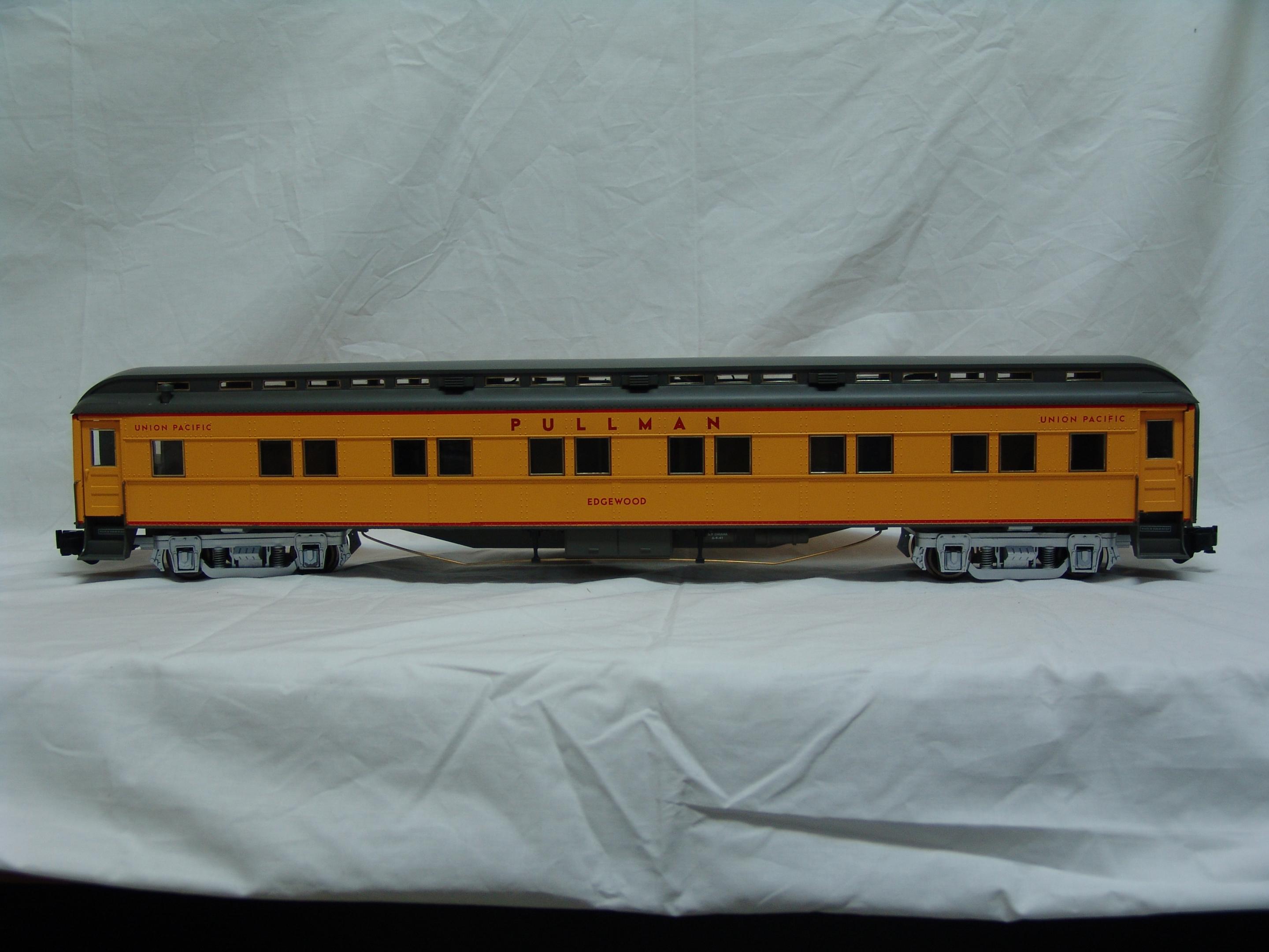 Union Pacific Pullman "Edgewood" in plain box (used)