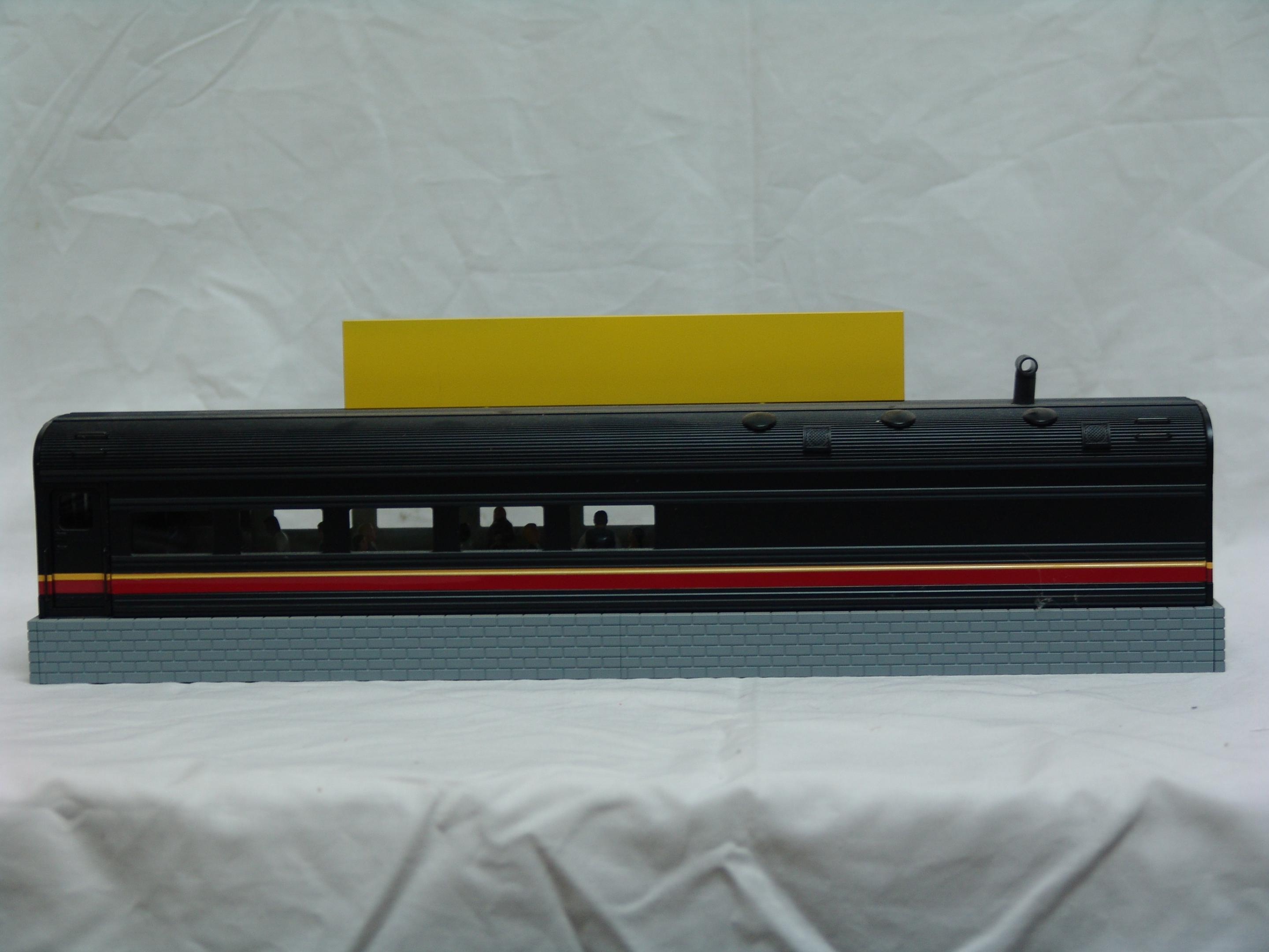 ATSF Super Chief operating diner (used)