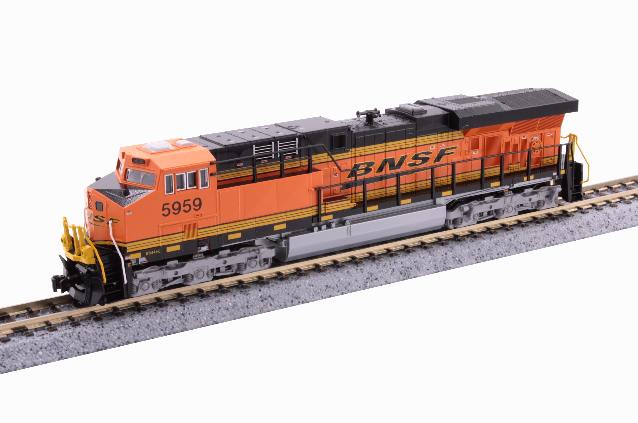 BNSF ES44AC #5959 With ESU LokSound