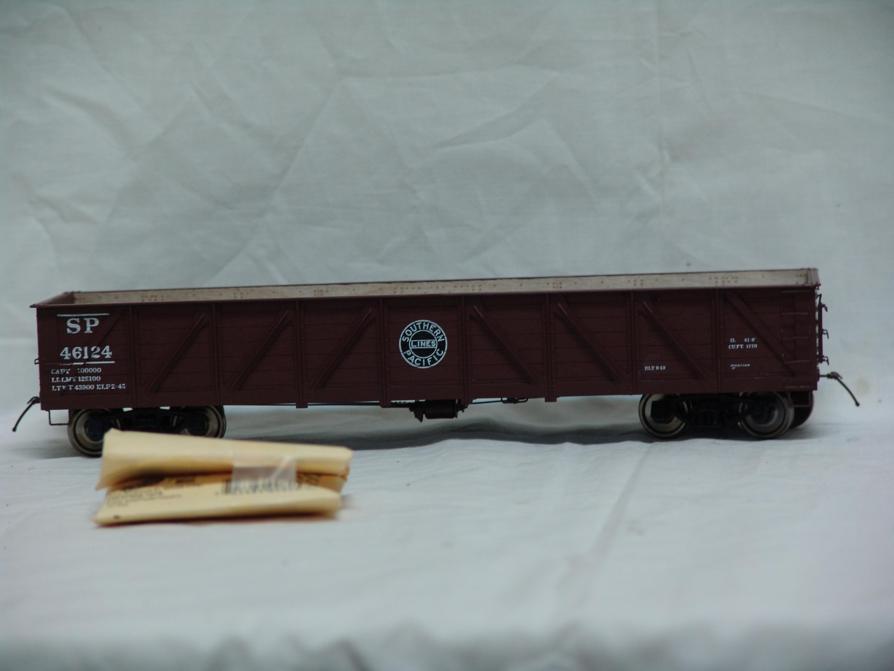 Southern Pacific USRA composite drop bottom gondola (used 2-rail)