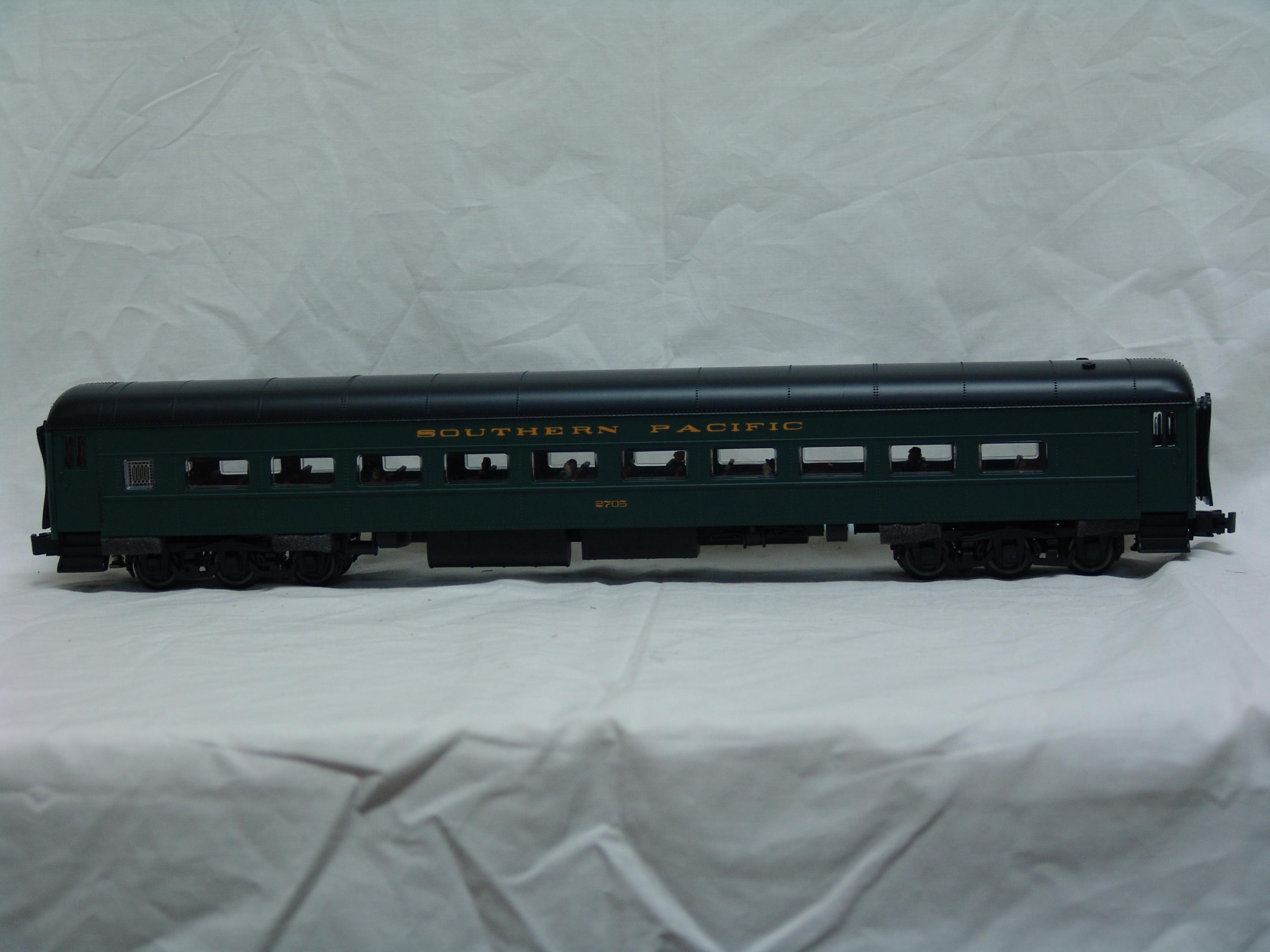 Southern Pacific green 80' modernized coach 4-car set (used)
