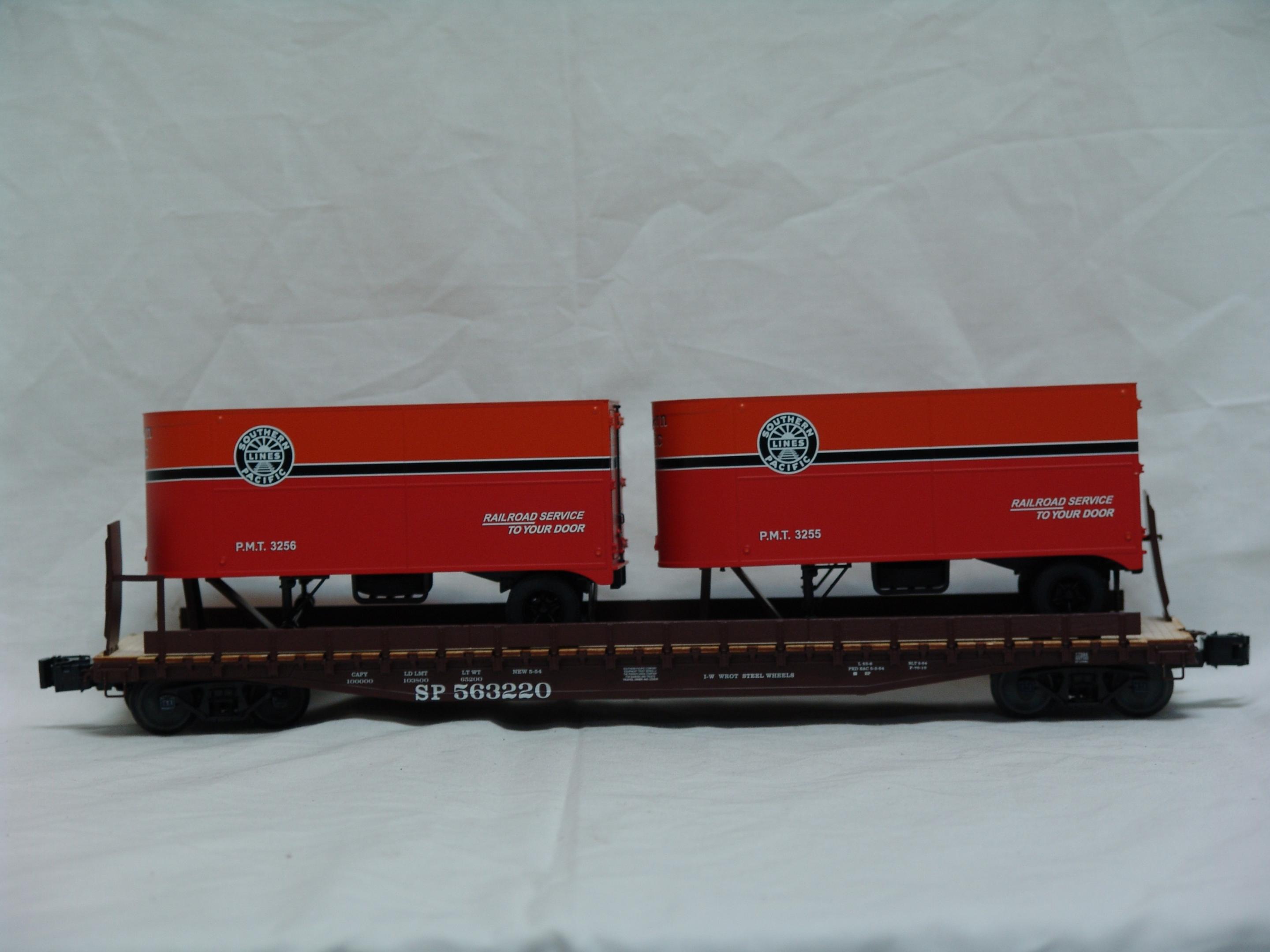Southern Pacific PS-4 flatcar #563220 with trailers