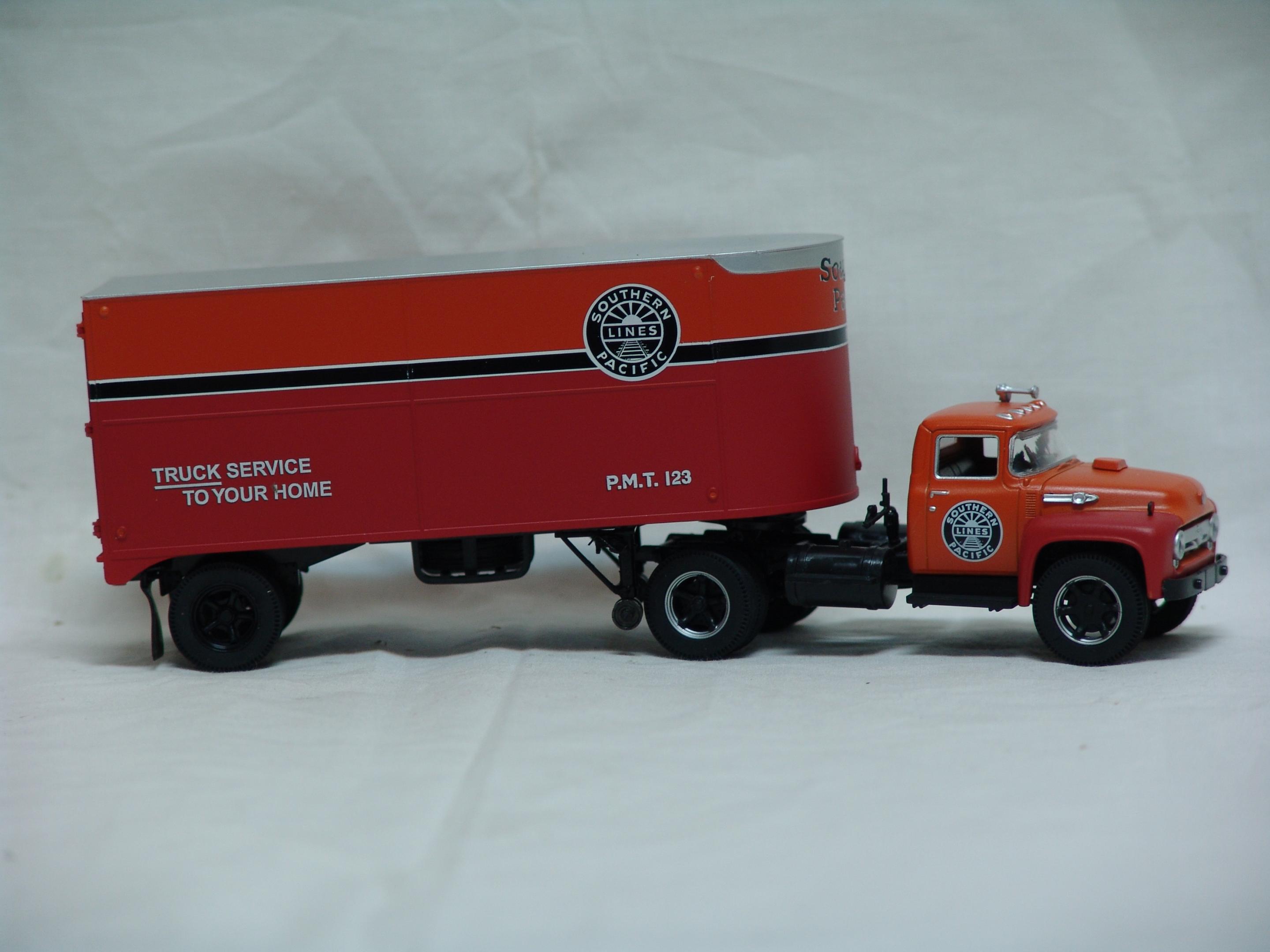 Southern Pacific tractor trailer (used)