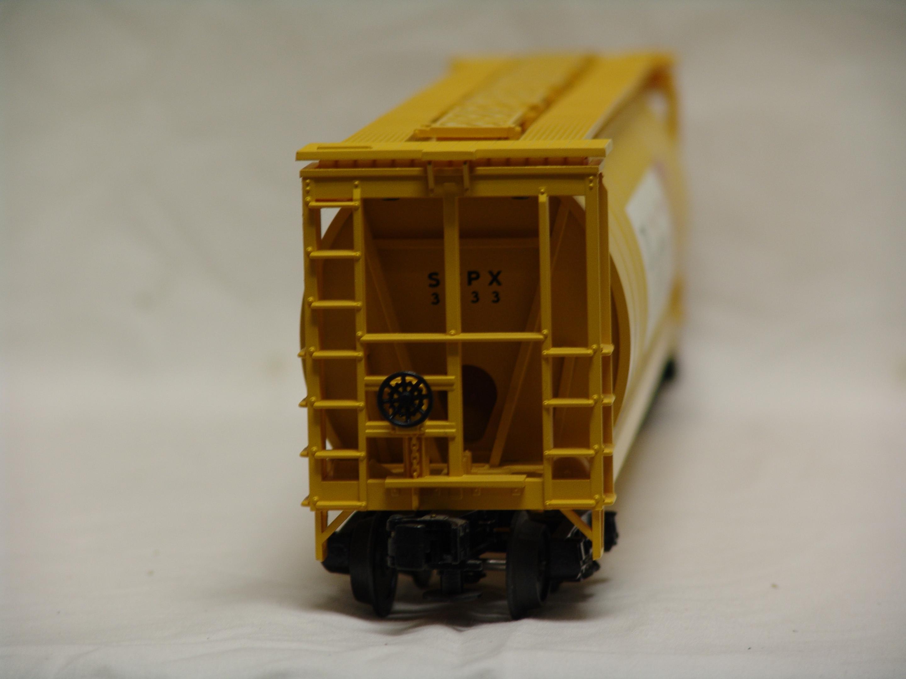 Shell Plastics 100 ton hopper car #3533 (used)