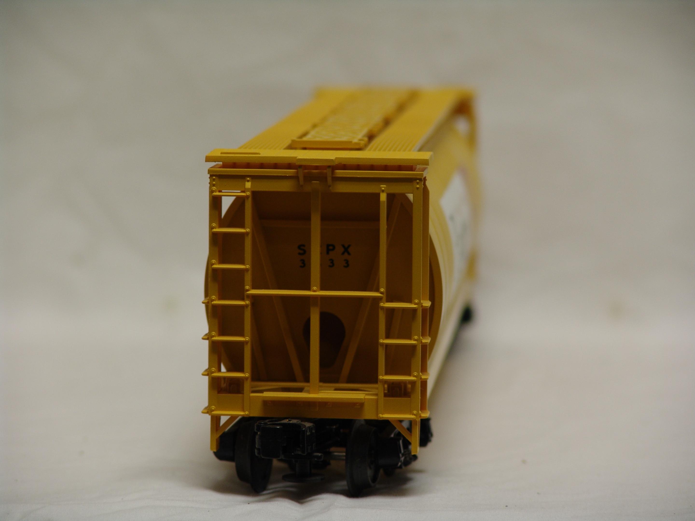 Shell Plastics 100 ton hopper car #3533 (used)