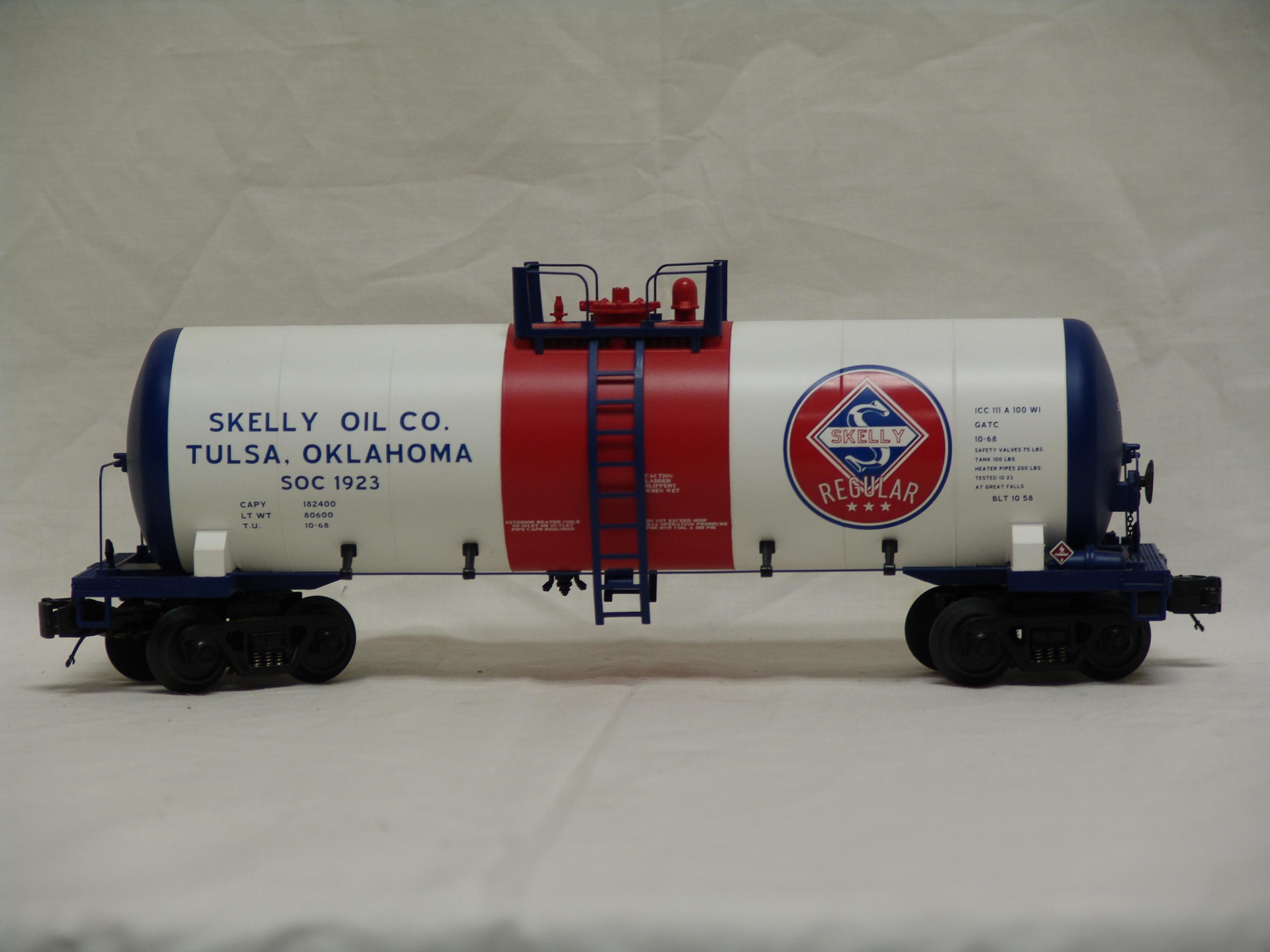 Skelly Oil Co. tank car #1923 (used)