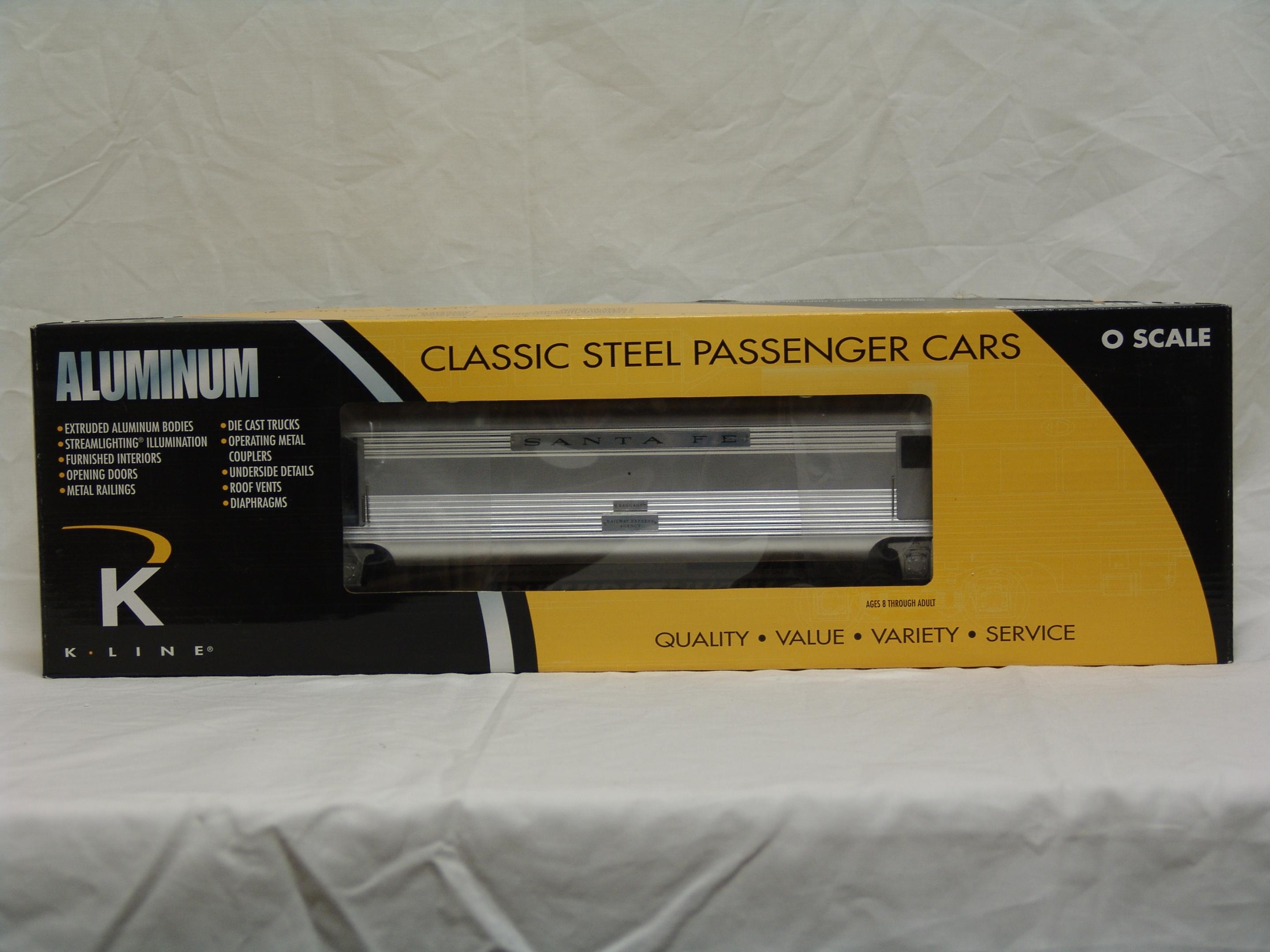 Santa Fe "Super Chief" 18" aluminum baggage car #3421 (used)