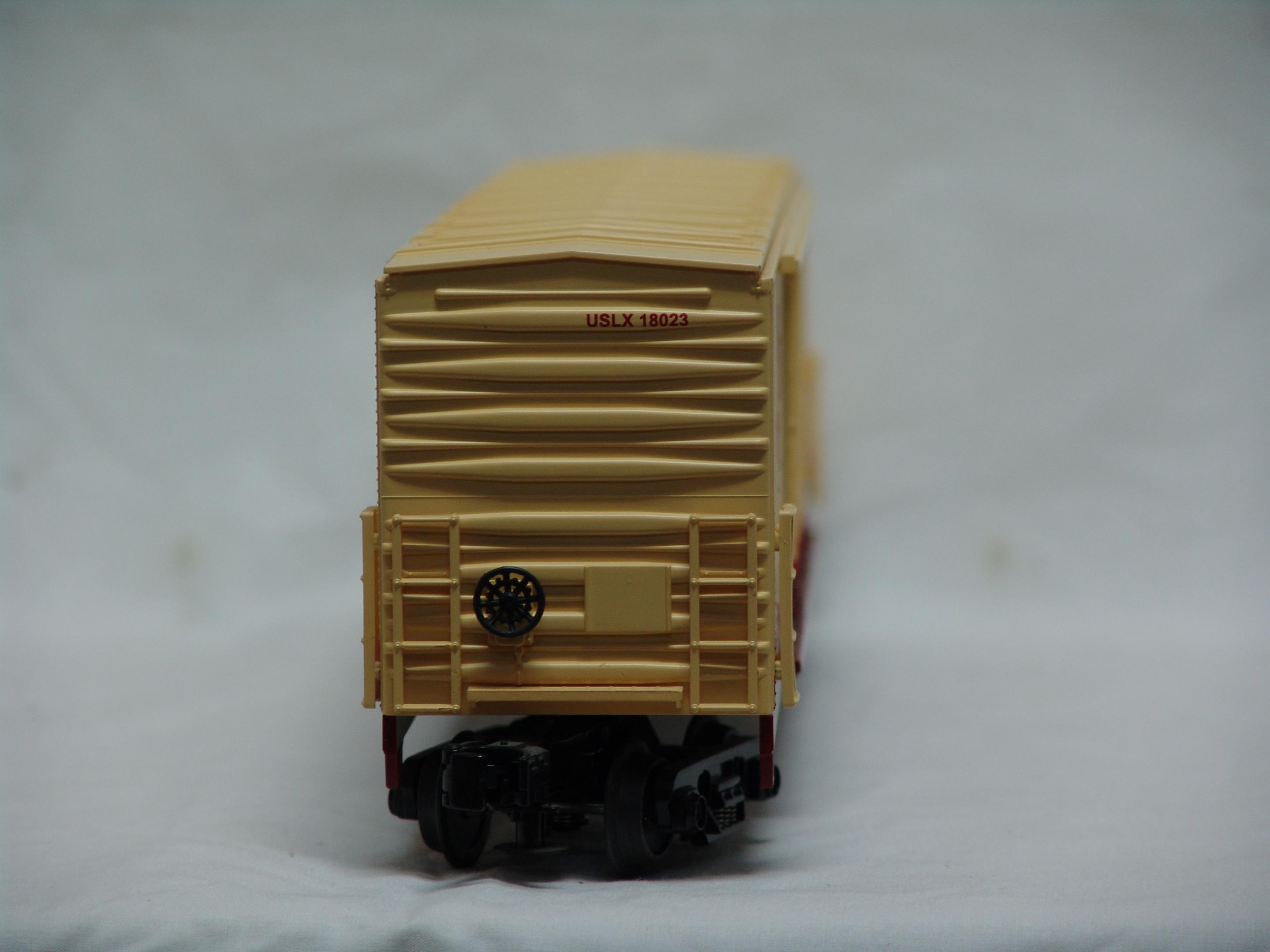 Louisiana Pacific 50' double plug door boxcar #18023 (used)