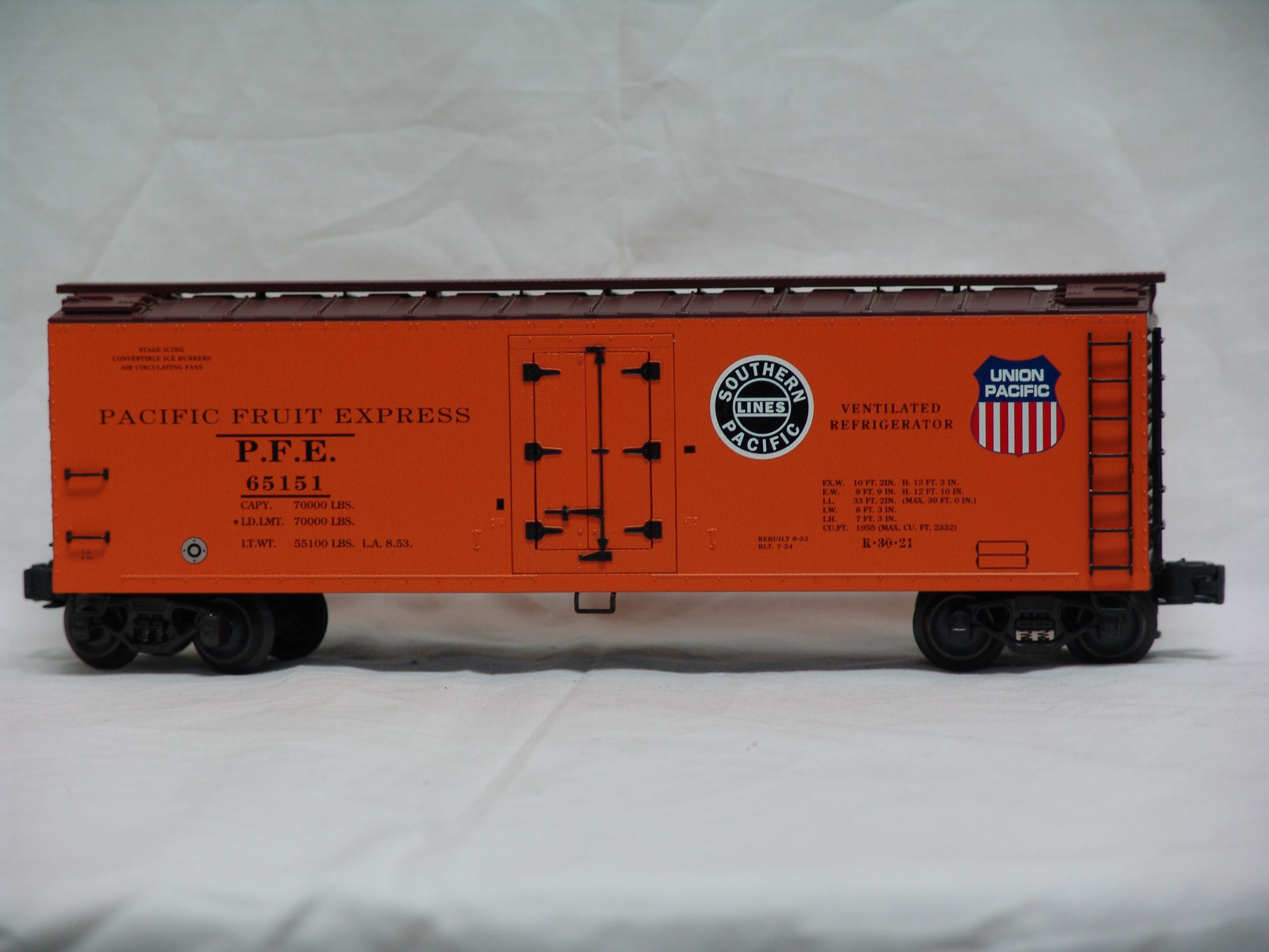 Pacific Fruit Express wood-sided reefer 4-pac (used)